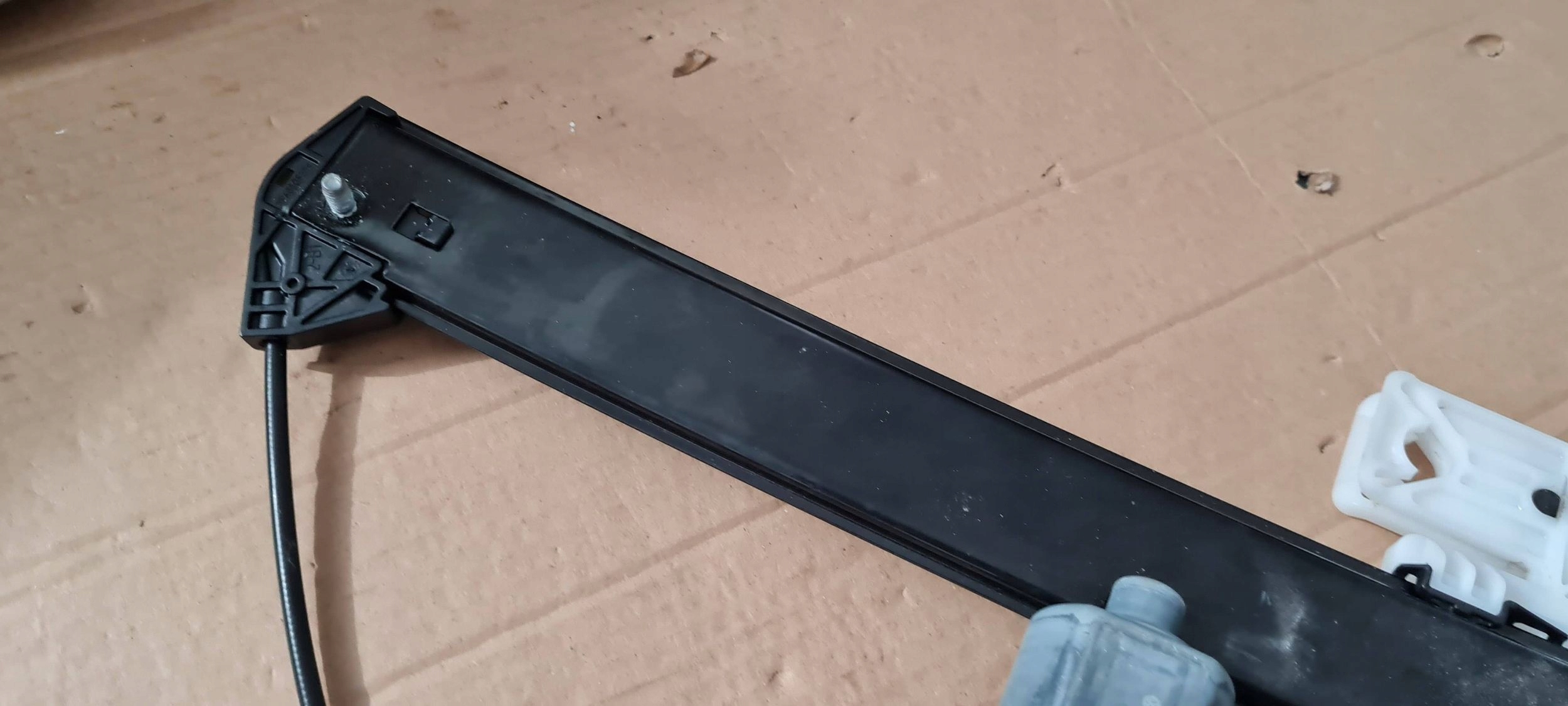 Q3 83A mechanism window regulator right rear part 83A839462