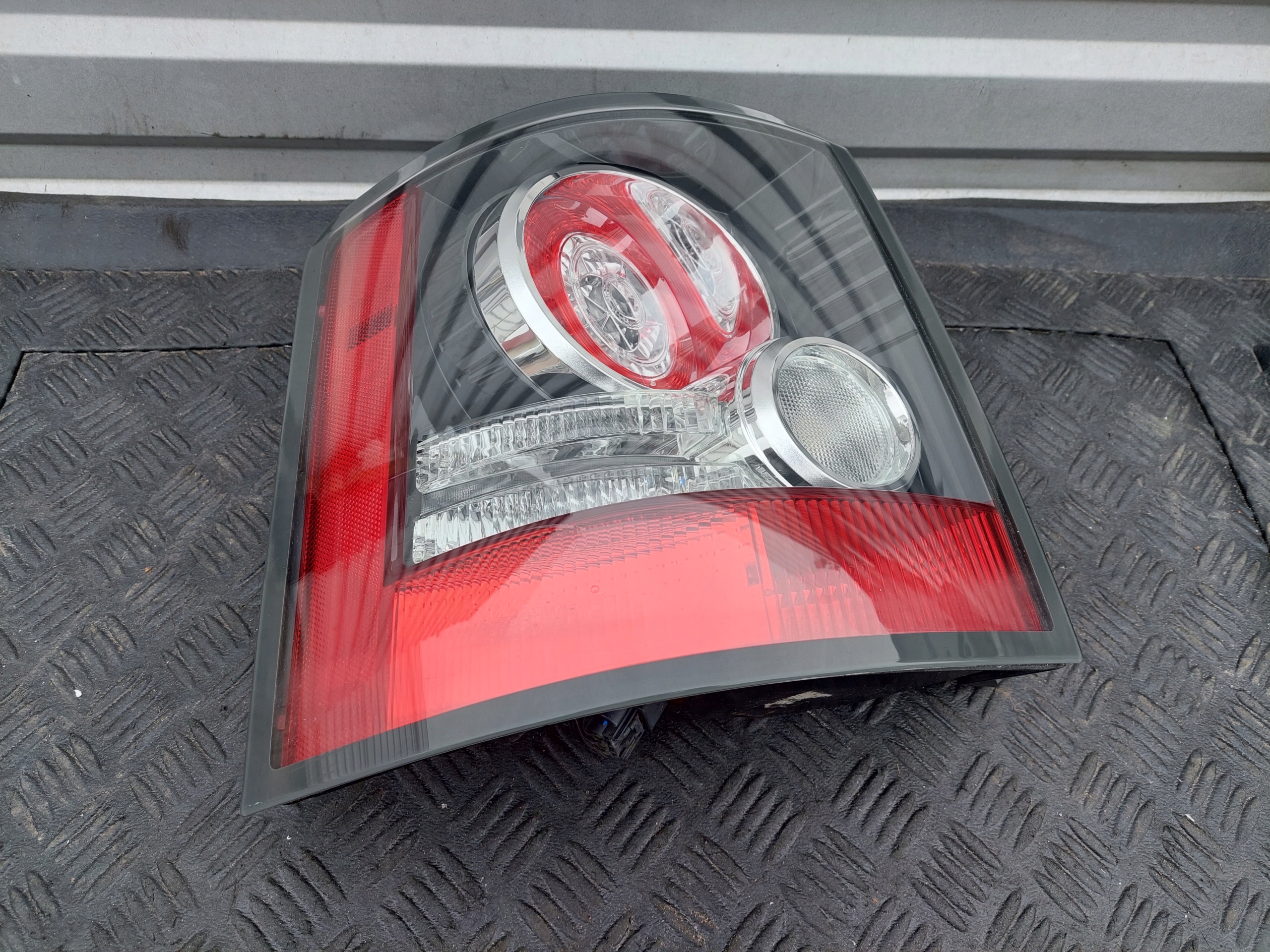 light rear part left rear left RANGE ROVER III SPORT L320 LIFT 3.0 D
