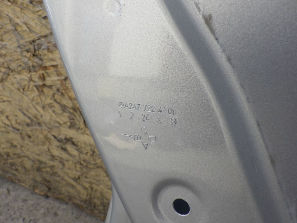 MERCEDES GLA II W247 2020- door left front