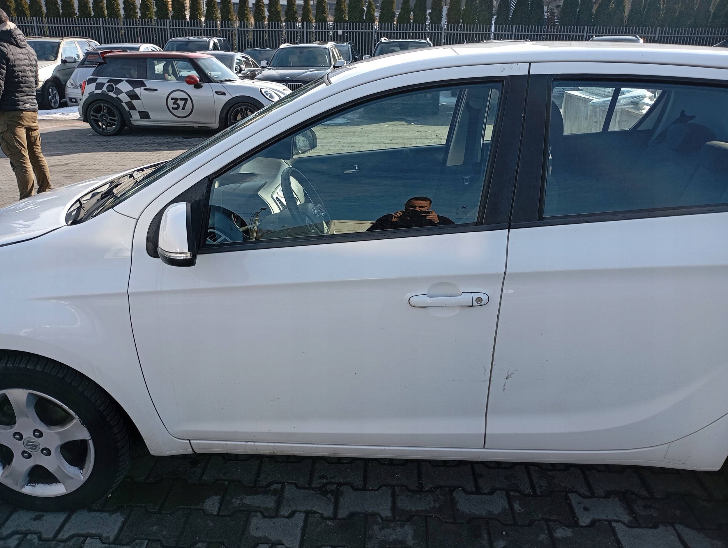 HYUNDAI I20 and 1 PBT 2008-2014 door front front left BIALE PHW 5D 5DRZWI