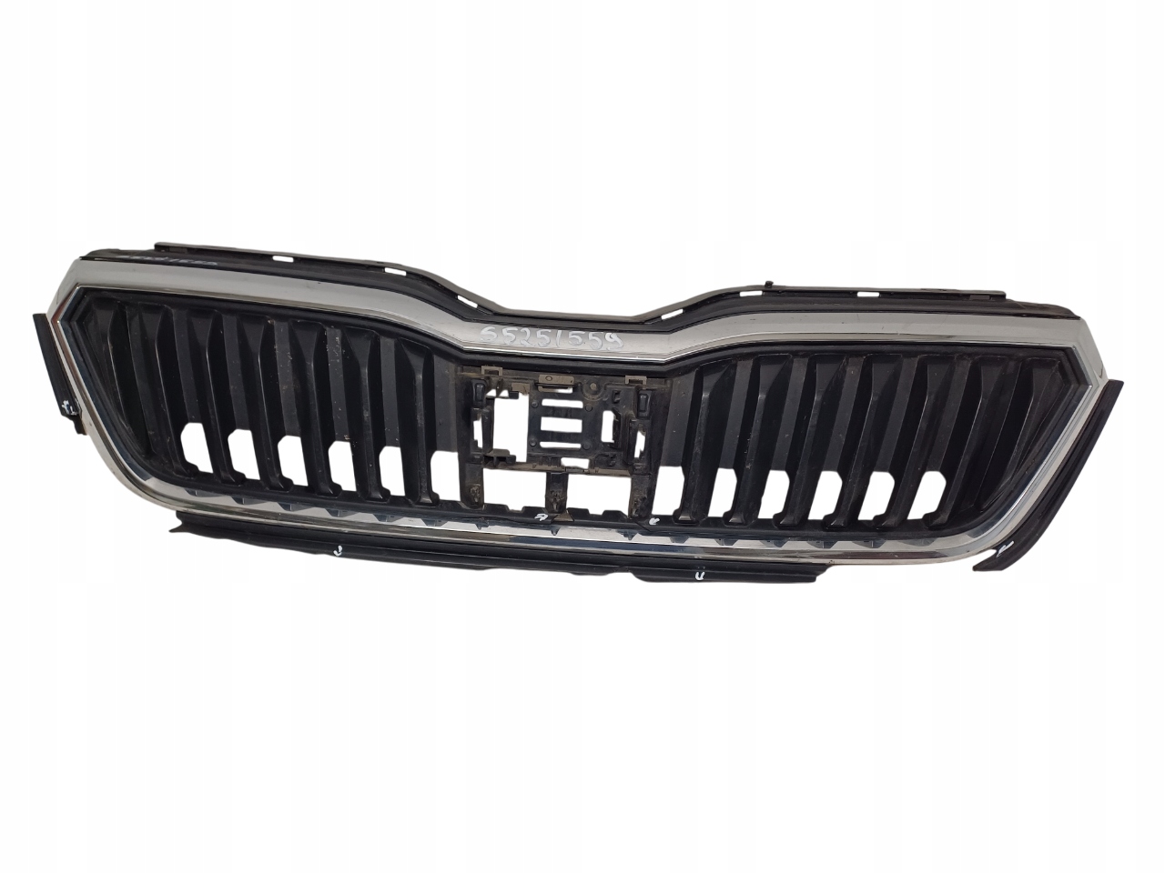 SKODA SCALA 19- GRILL GRIL ATRAPA GRIL NA CHROM 657853653A