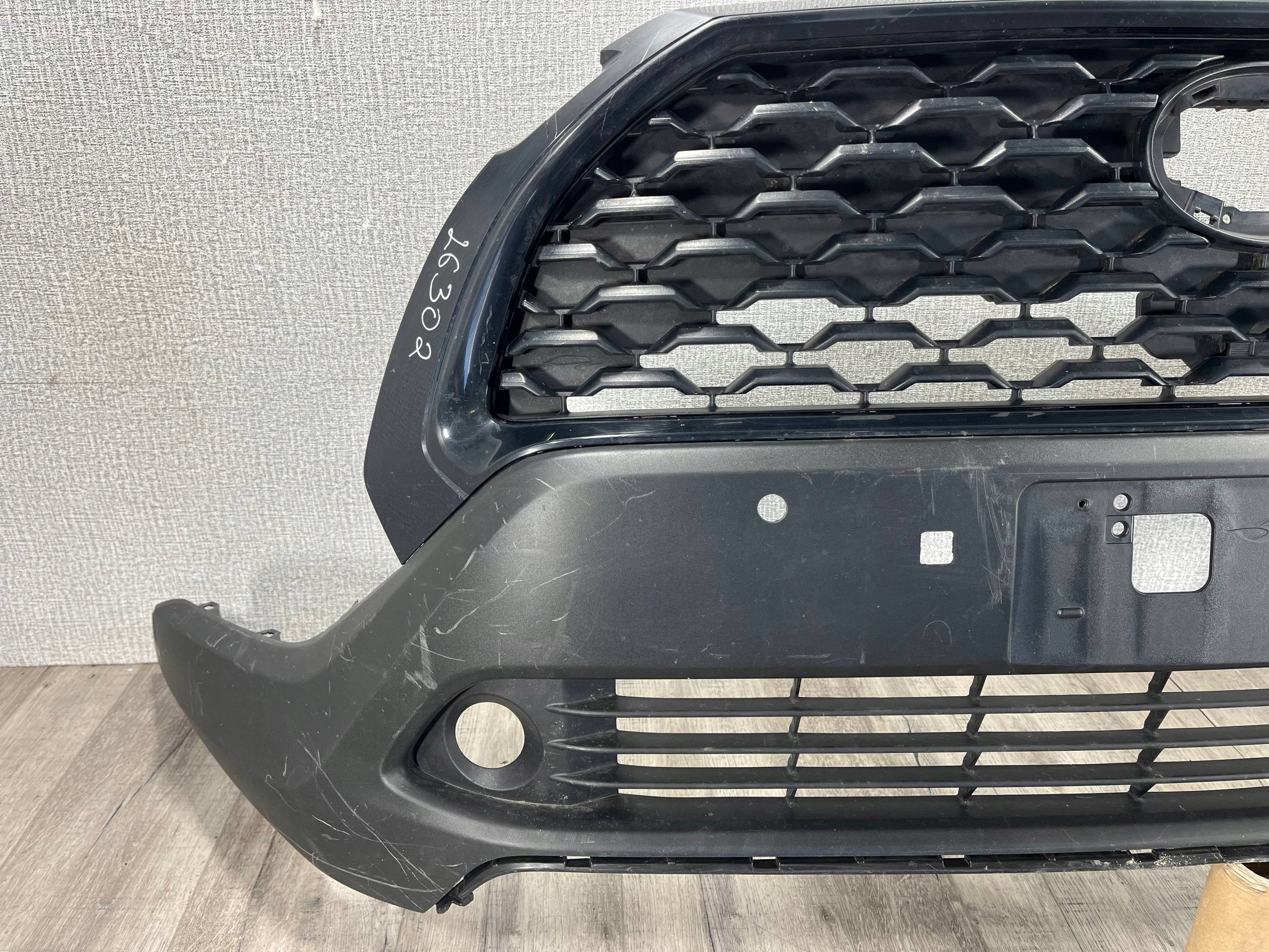 TOYOTA COROLLA CROSS 2022 -> bumper accessories grid front 52129-16030