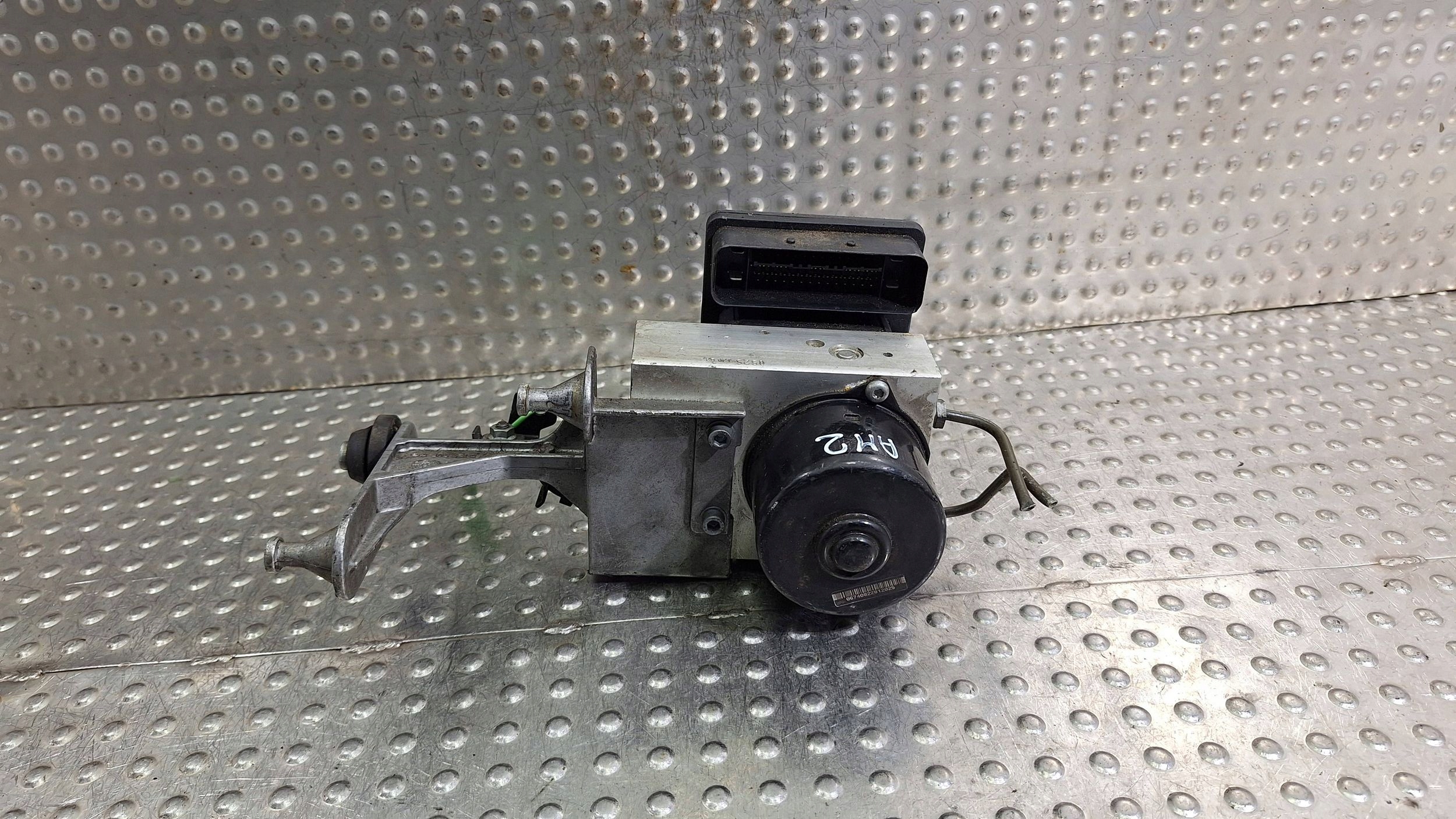 pump control unit ABS A0044315412 A2095451432 MERCEDES W203
