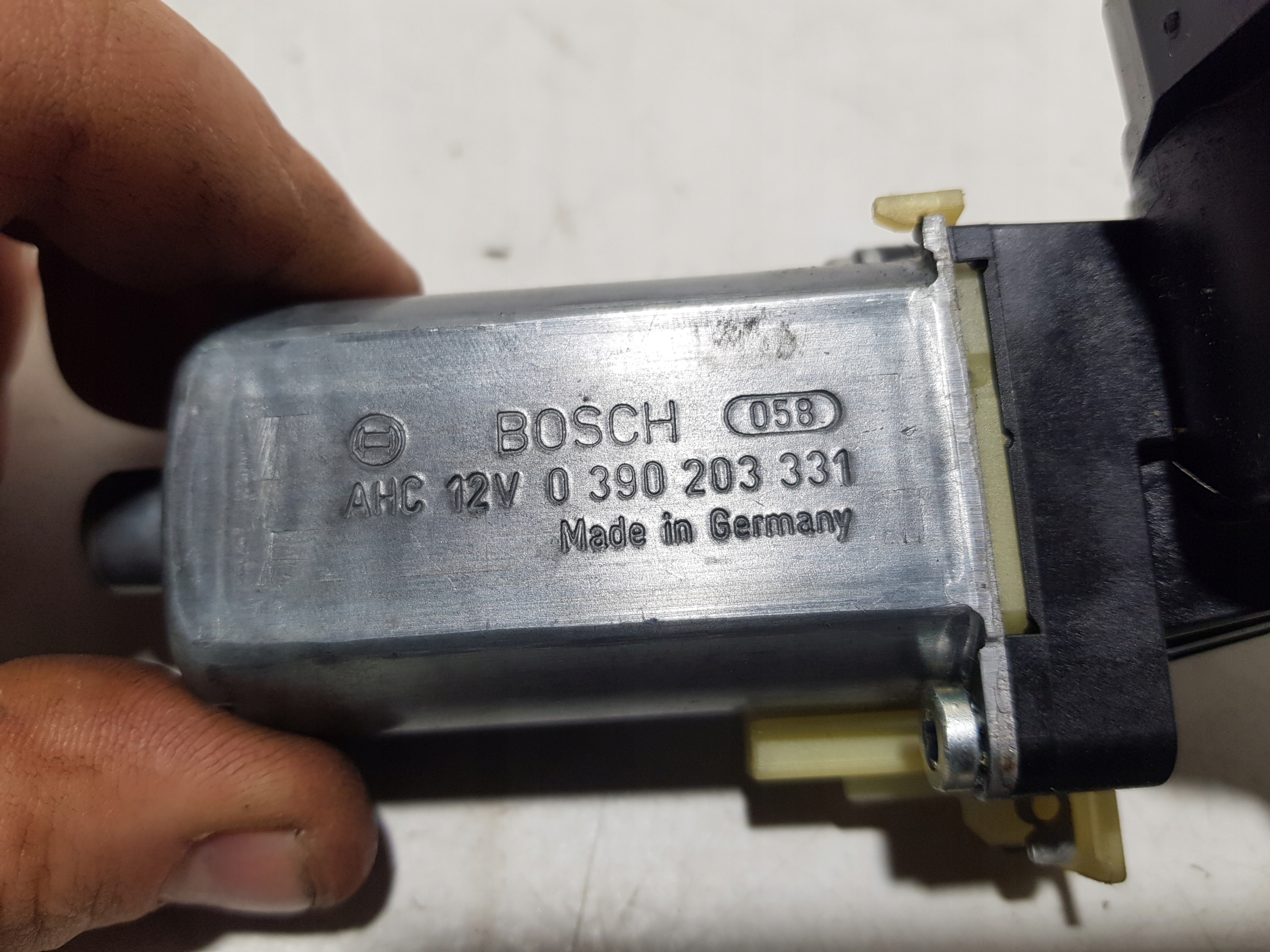 Micro moteur Siège MERCEDES W207 W204 0390203331