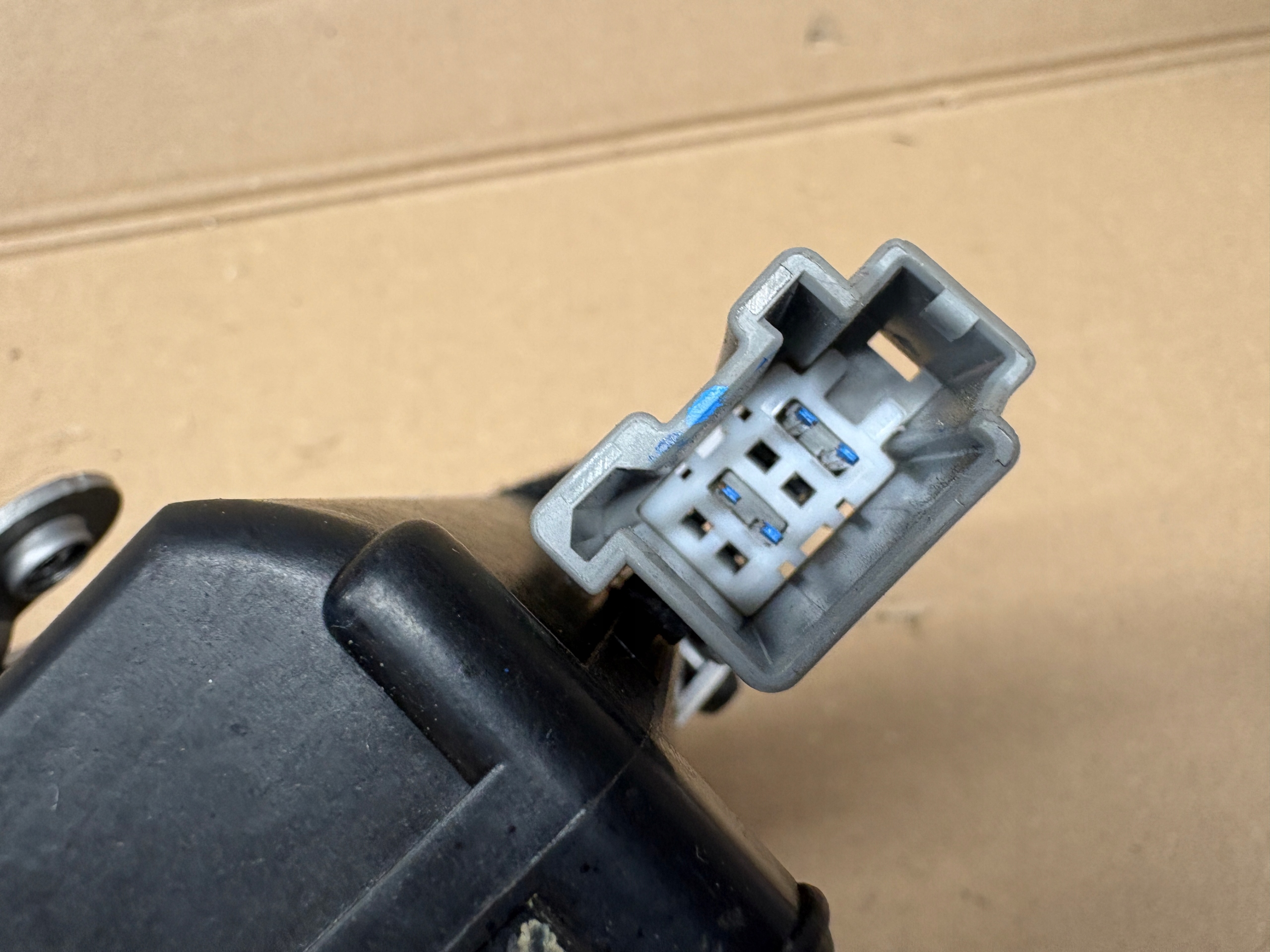 FORD MONDEO MK5 lock bonnet boot DOCIAG DS7A-N442A66-BB