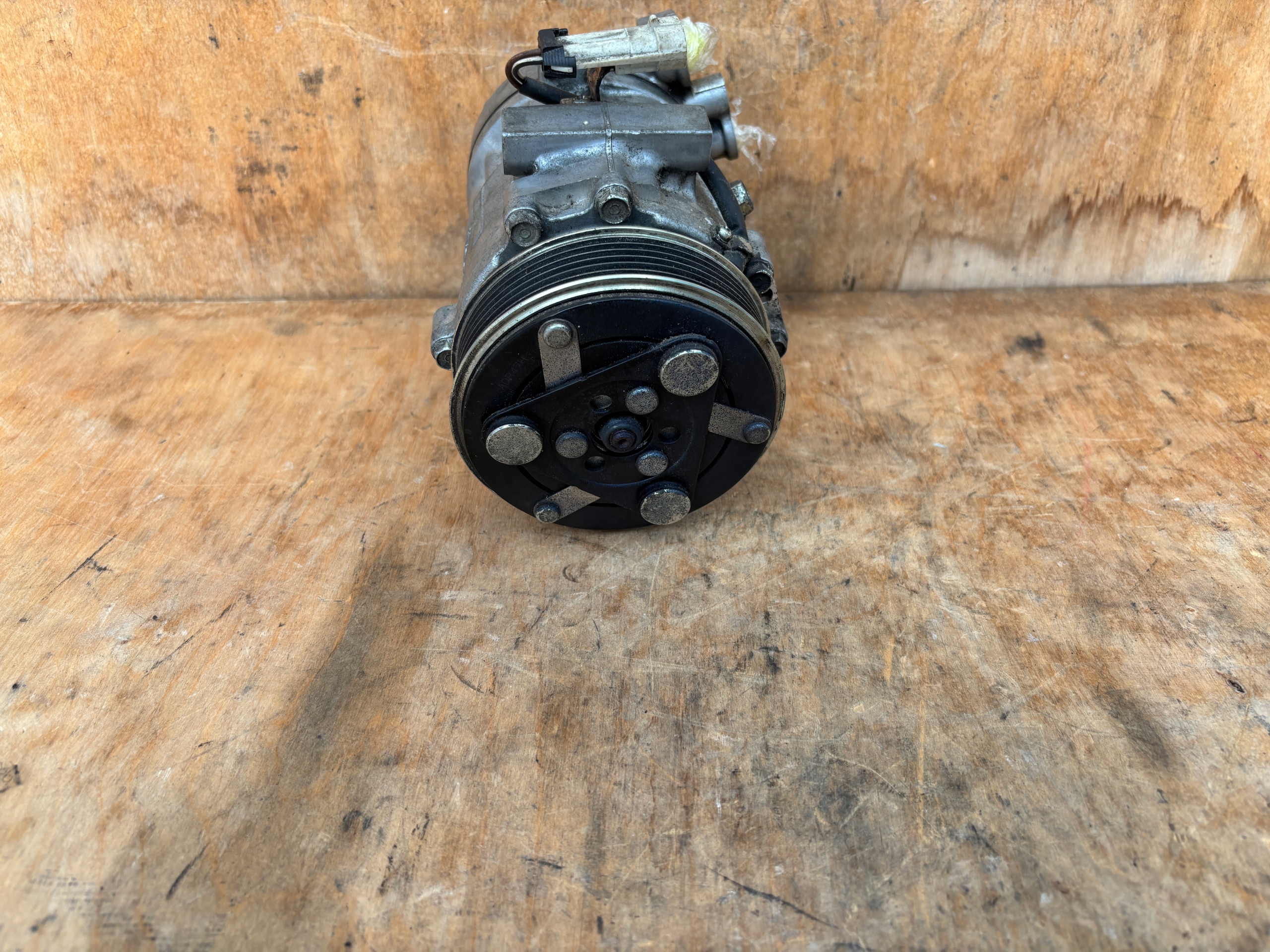 компрессор кондиционера opel CORSA 1.3