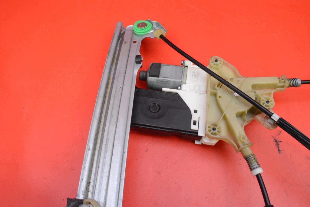 window regulator left front EU 807210010R RENAULT LATITUDE 1 and sedan 10-14