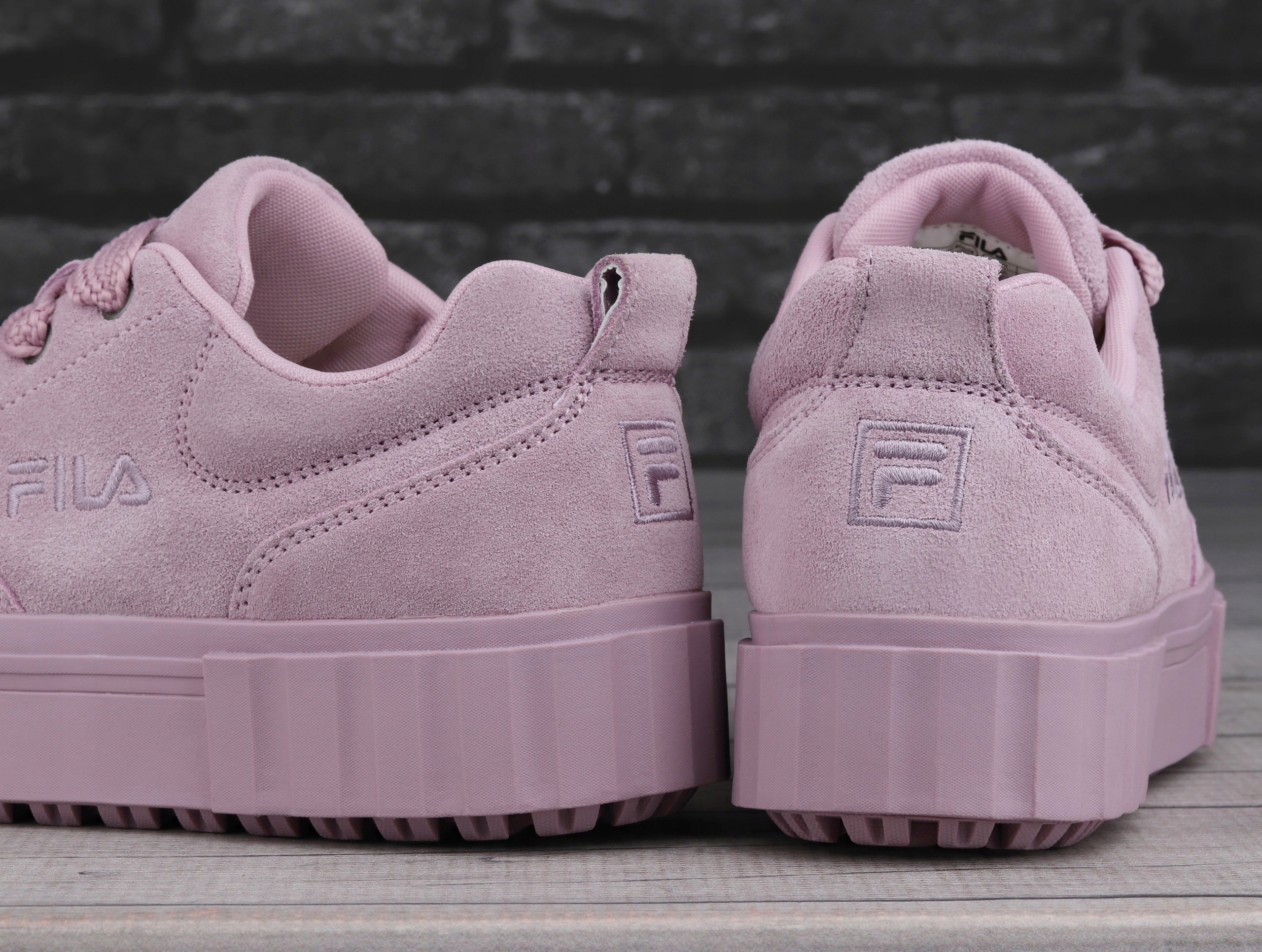 Buty damskie Fila SANDBLAST S WMN Mauve Shadow FFW019040024 Model SPORTOWE ADIDASY