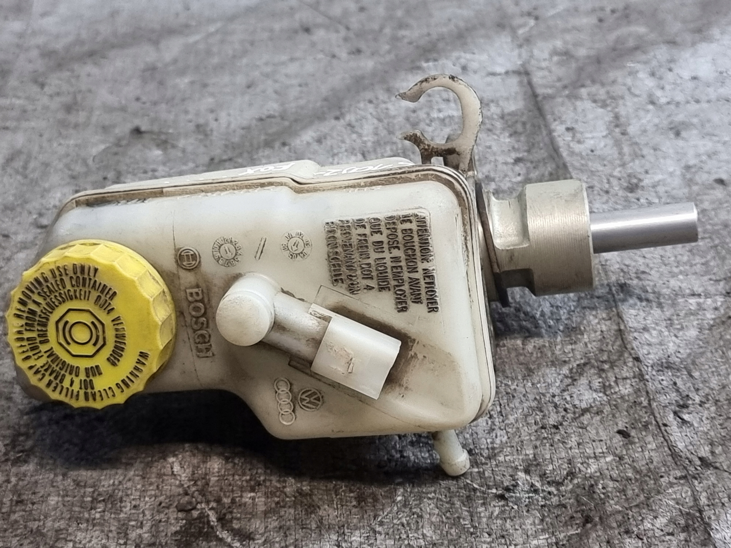 servofreno OE 0204221082 VW FOX 1.2B 40kW 05r