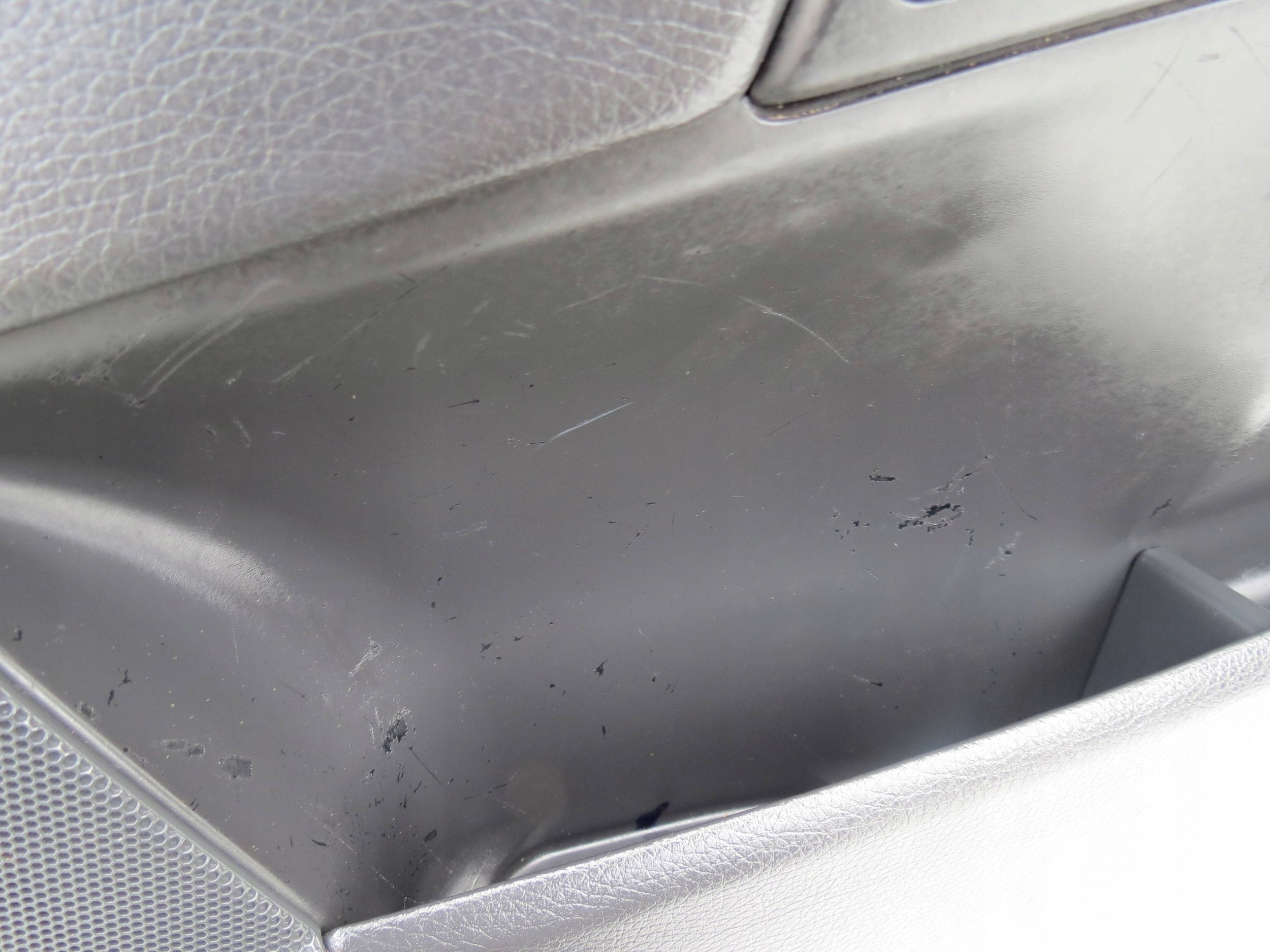side door right front VOLVO XC70 II AWD 2.4D 185KM 2000-2007r 39990680