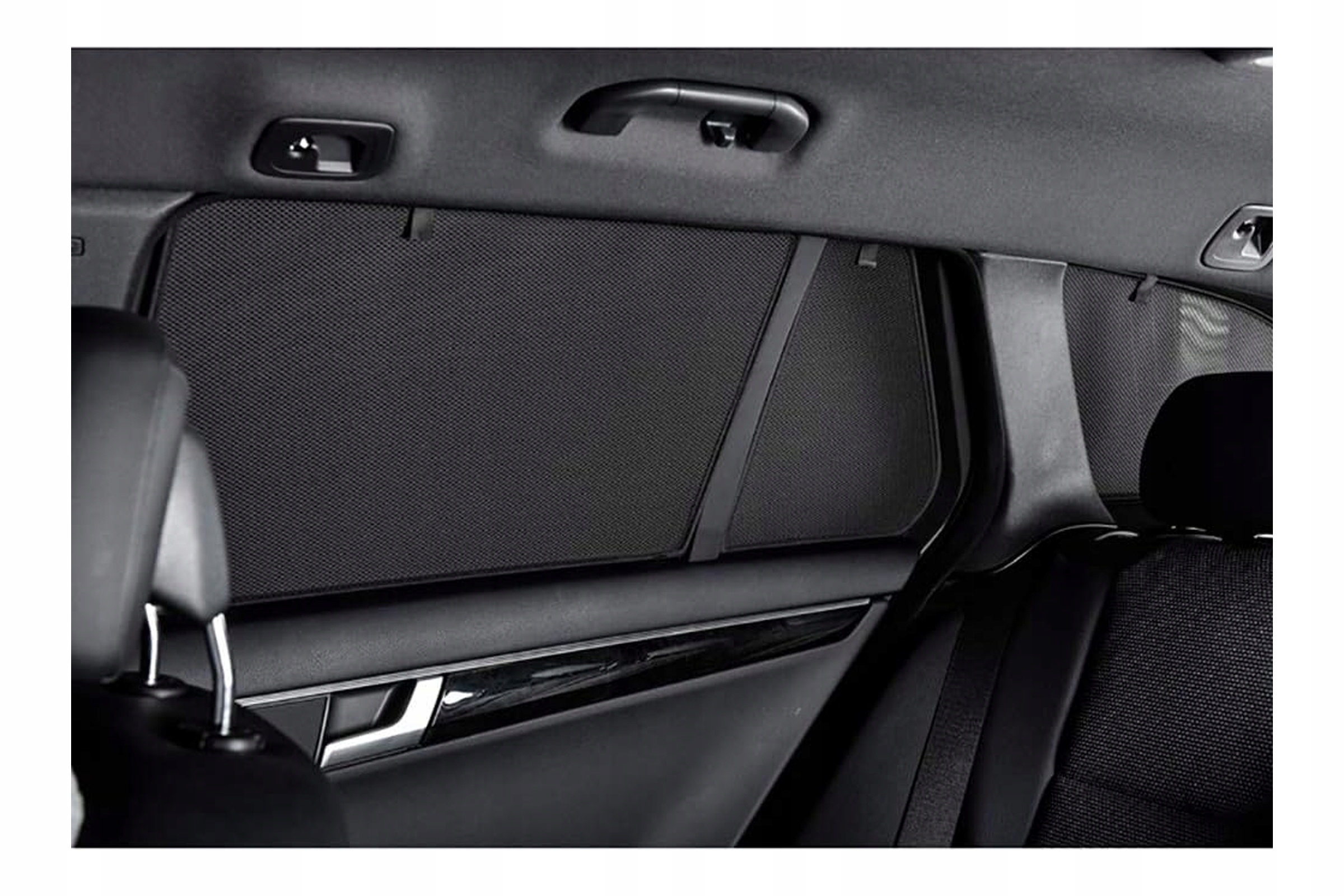 Osłona przeciwsłoneczna tylnych szyb Audi A4 B9 2015- 6-częściowy Stan opakowania oryginalne