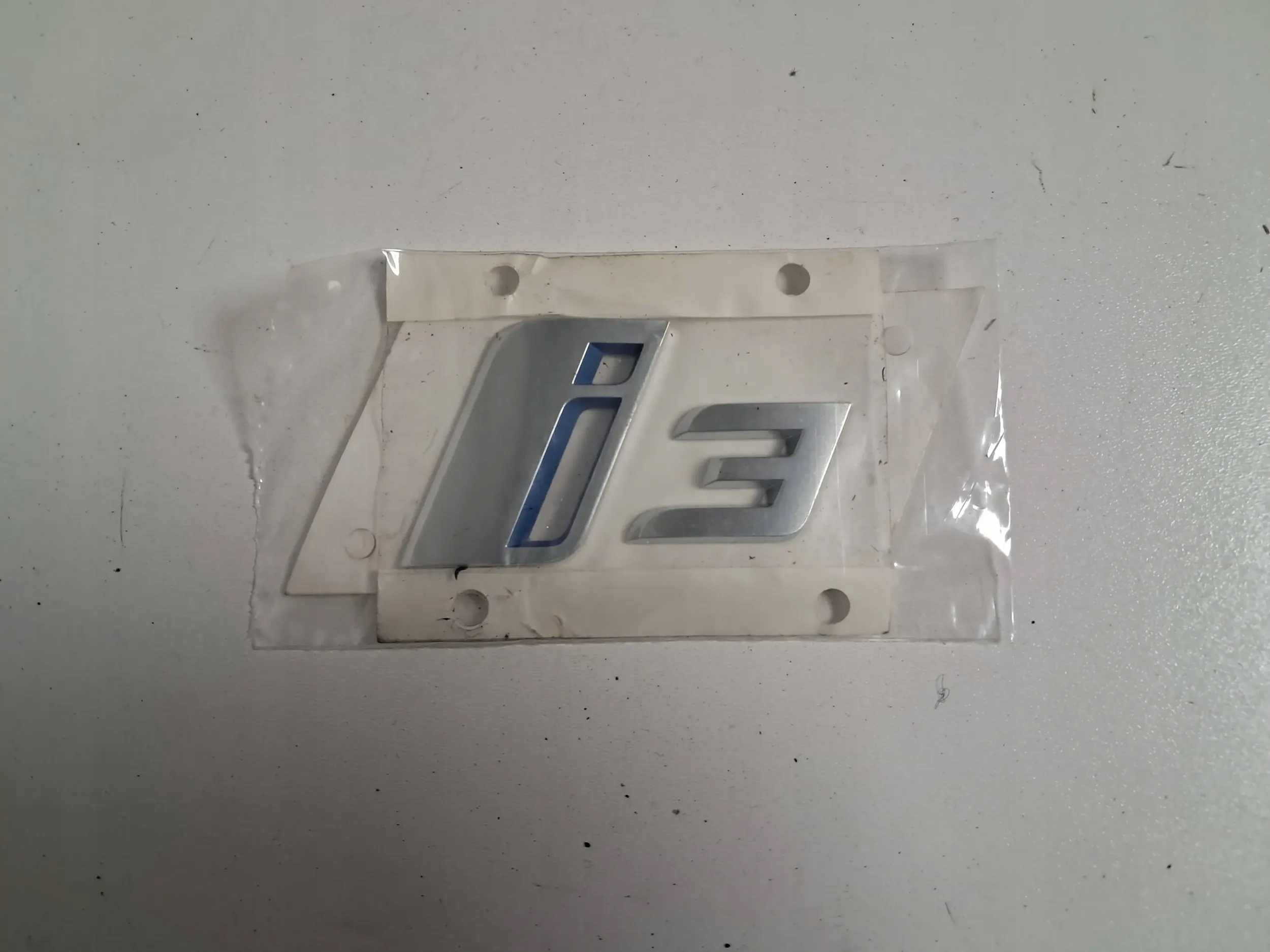 BMW I3 EMBLEMAT KLAPY TYŁ 7306457