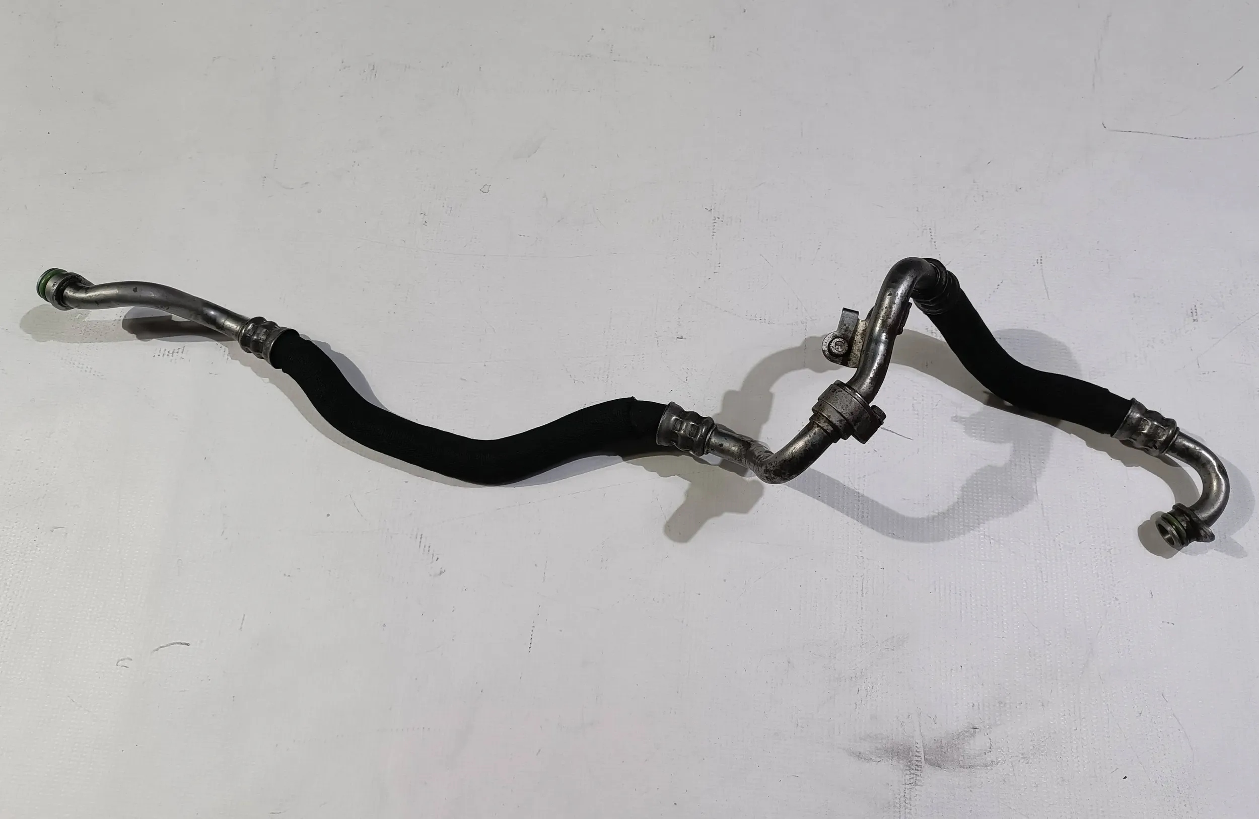 Ölleitung der Lenkung Mercedes-Benz E AMG 6.3 W212