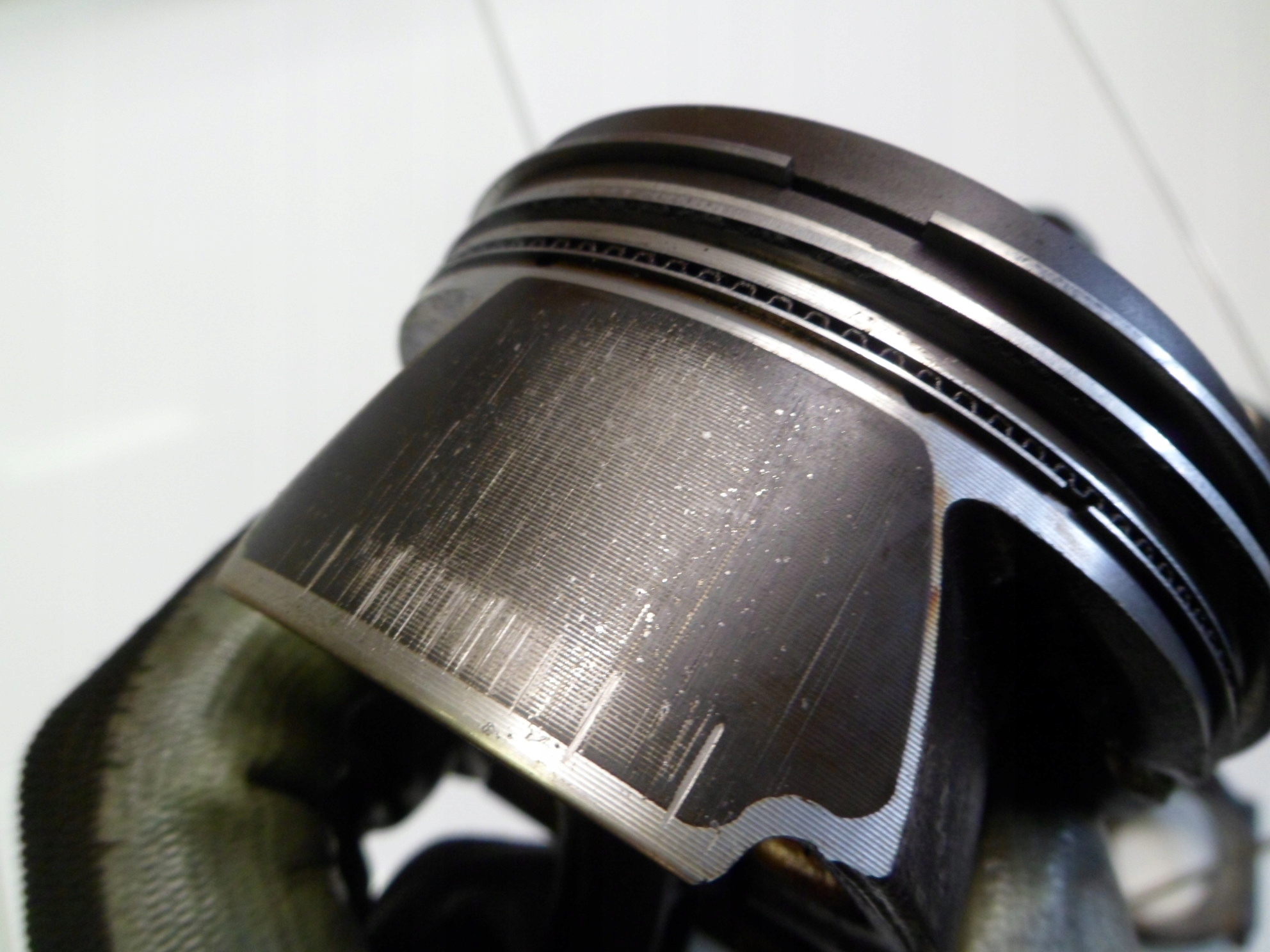 VW GOLF V AUDI A3 2.0FSI BVY Piston avec bielle