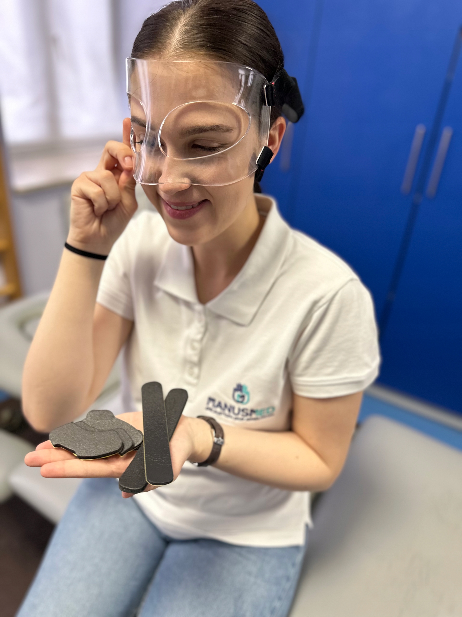 MUELLER OCHRANIACZ MASKA NA NOS TWARZ OSŁONA TWARZY PO ZŁAMANIU NOSA Rodzaj ochraniacz na głowę