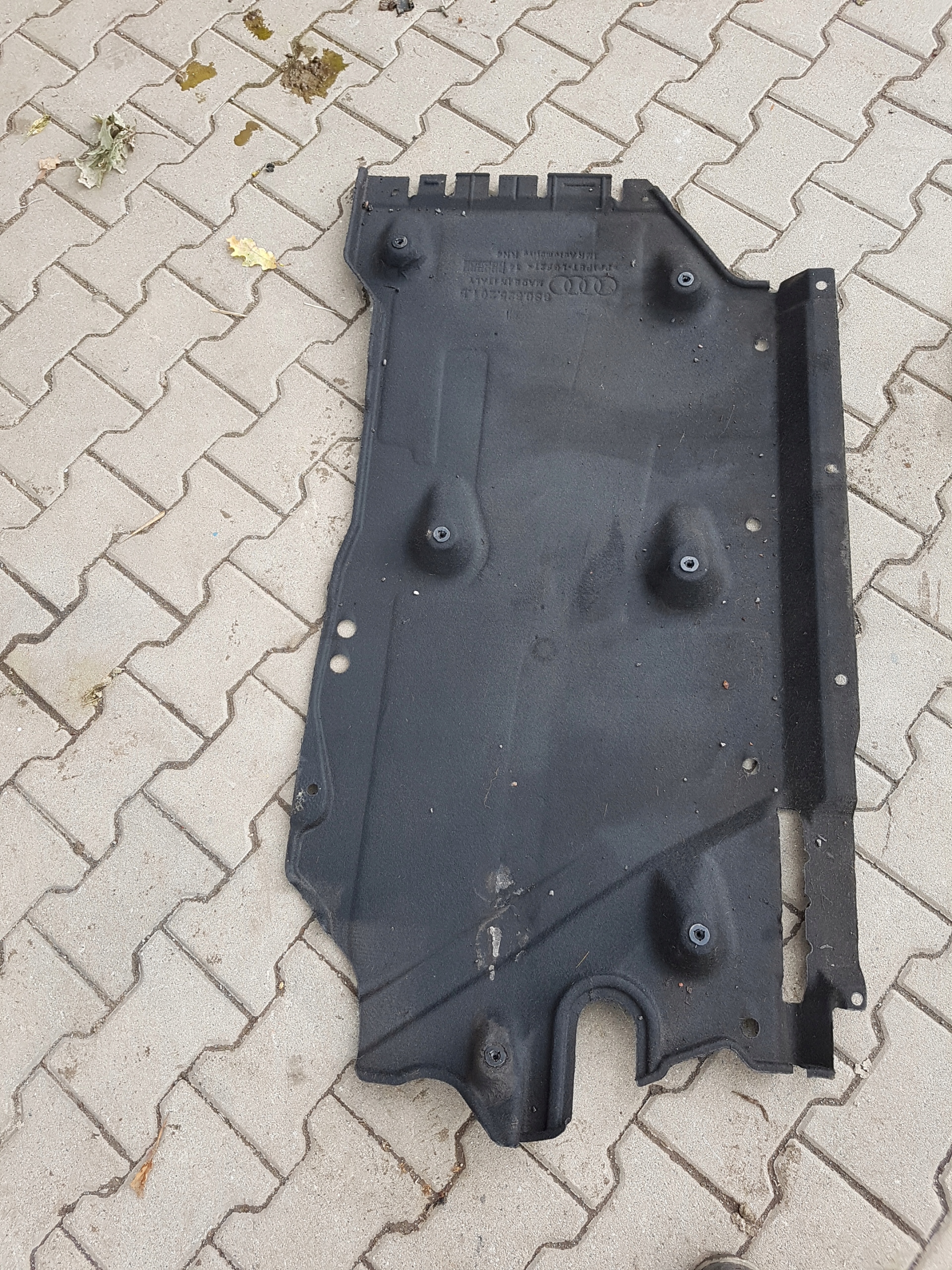 AUDI TT 8S 8S0 Blende Abdeckung abdeckung Unterfahrschutz rechts