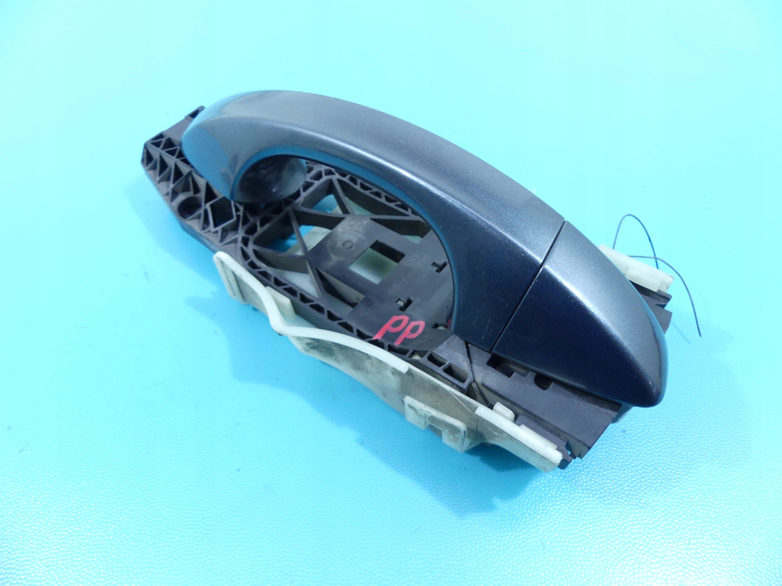 РУЧКА ПЕРЕД ПРАВА ZEWNETRZNA SKODA FABIA III