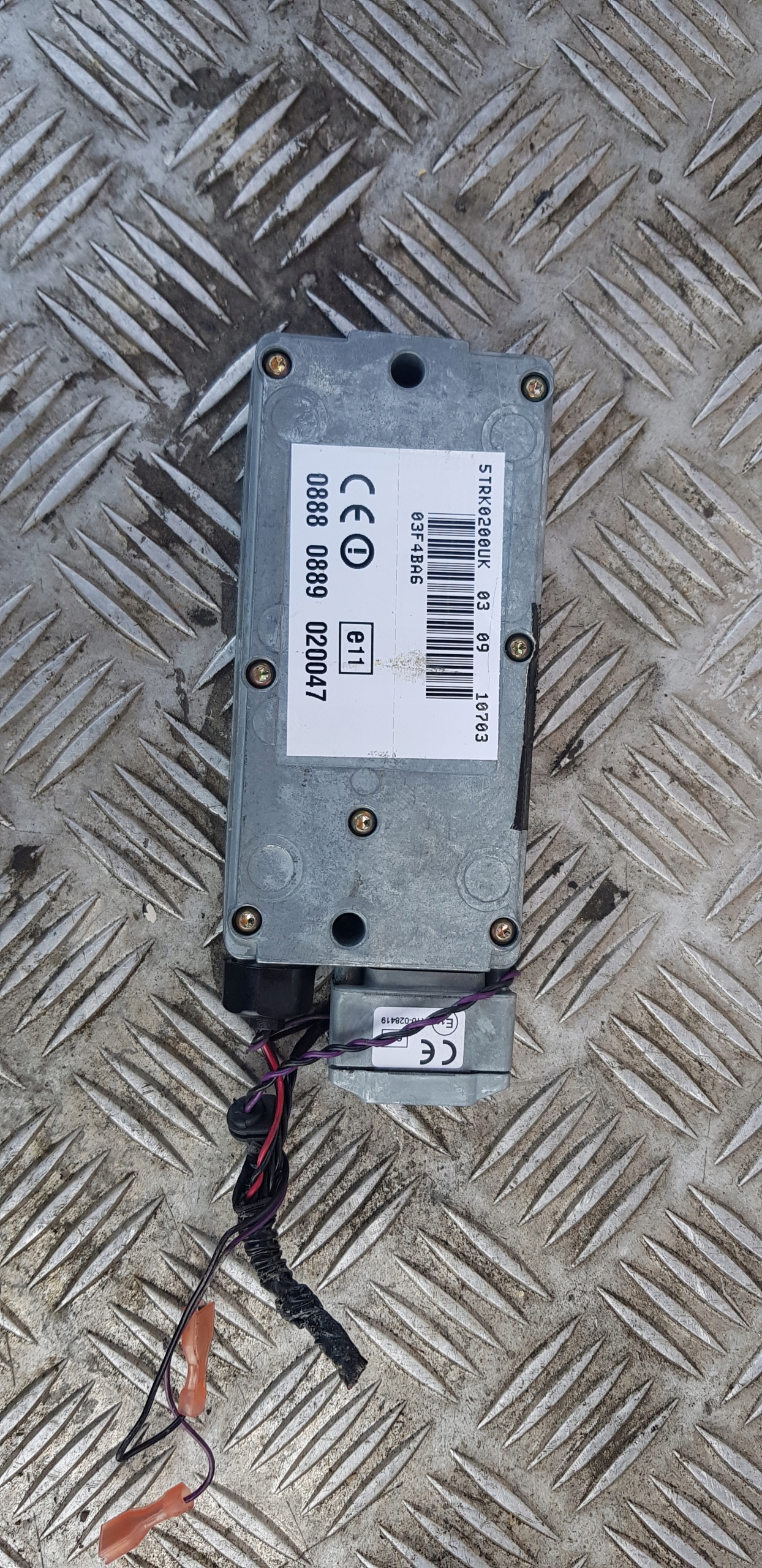 BMW X5 E53 NADAJNIK GPS 5TRK0200UK