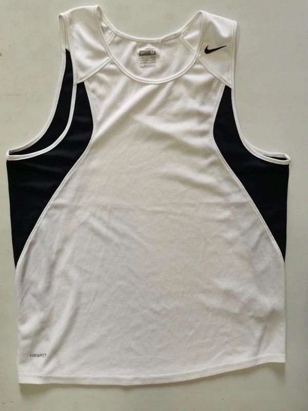 Nike bluzka top sportowy biały M Rękaw bez rękawów