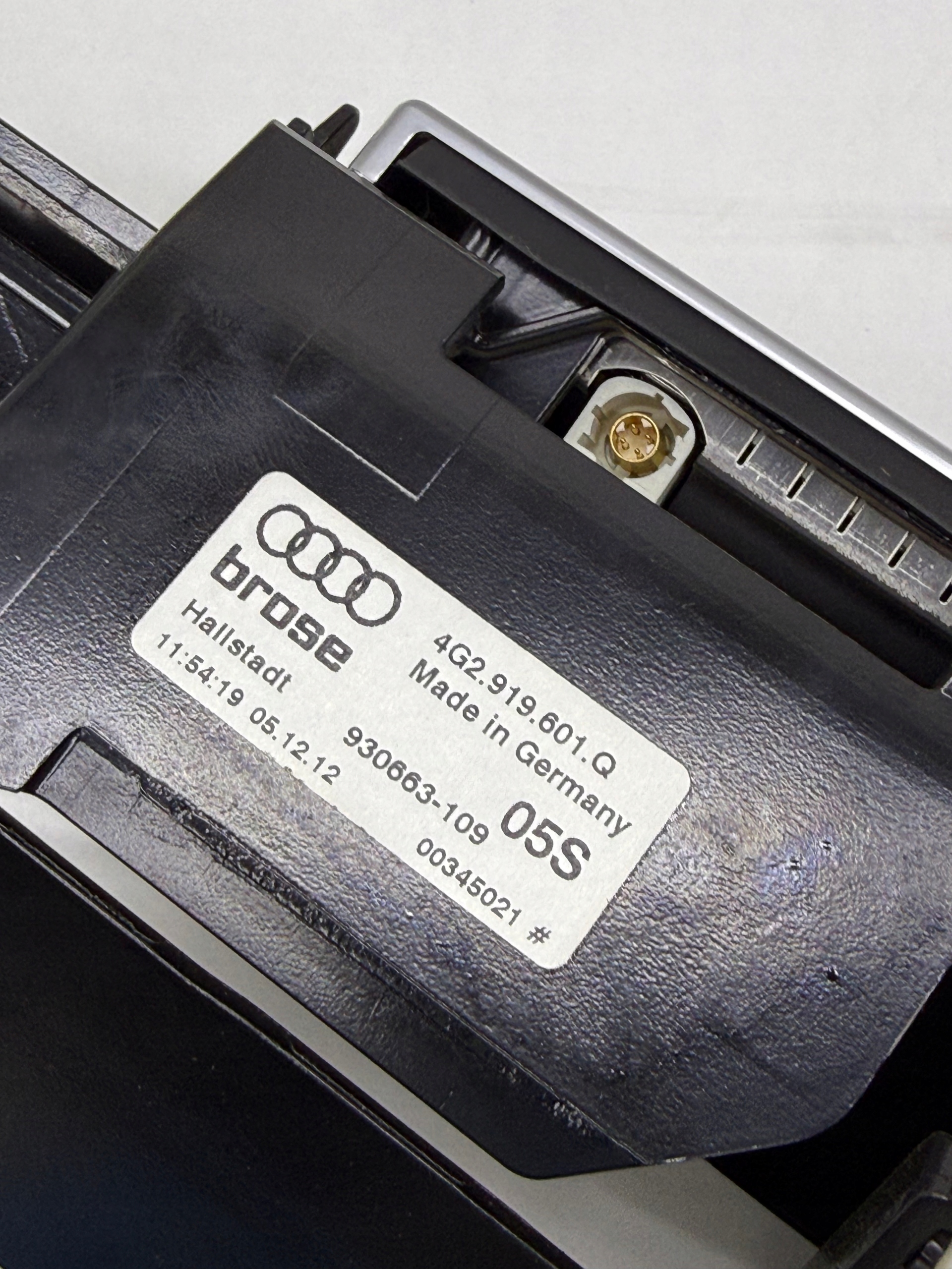 AUDI A6 C7 display monitor winda navigation devices SPRAWNY UK!