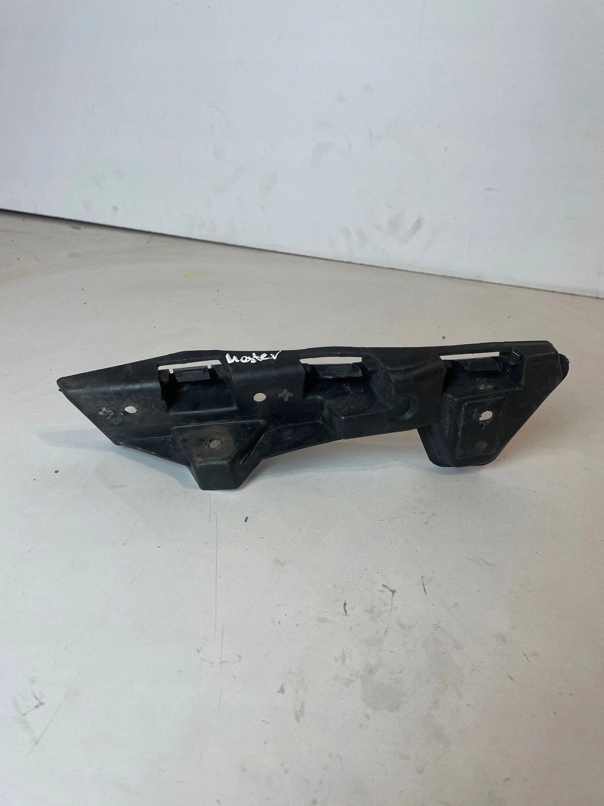 Support Support plaque Console Pare choc Gauche Avant Renault Master III