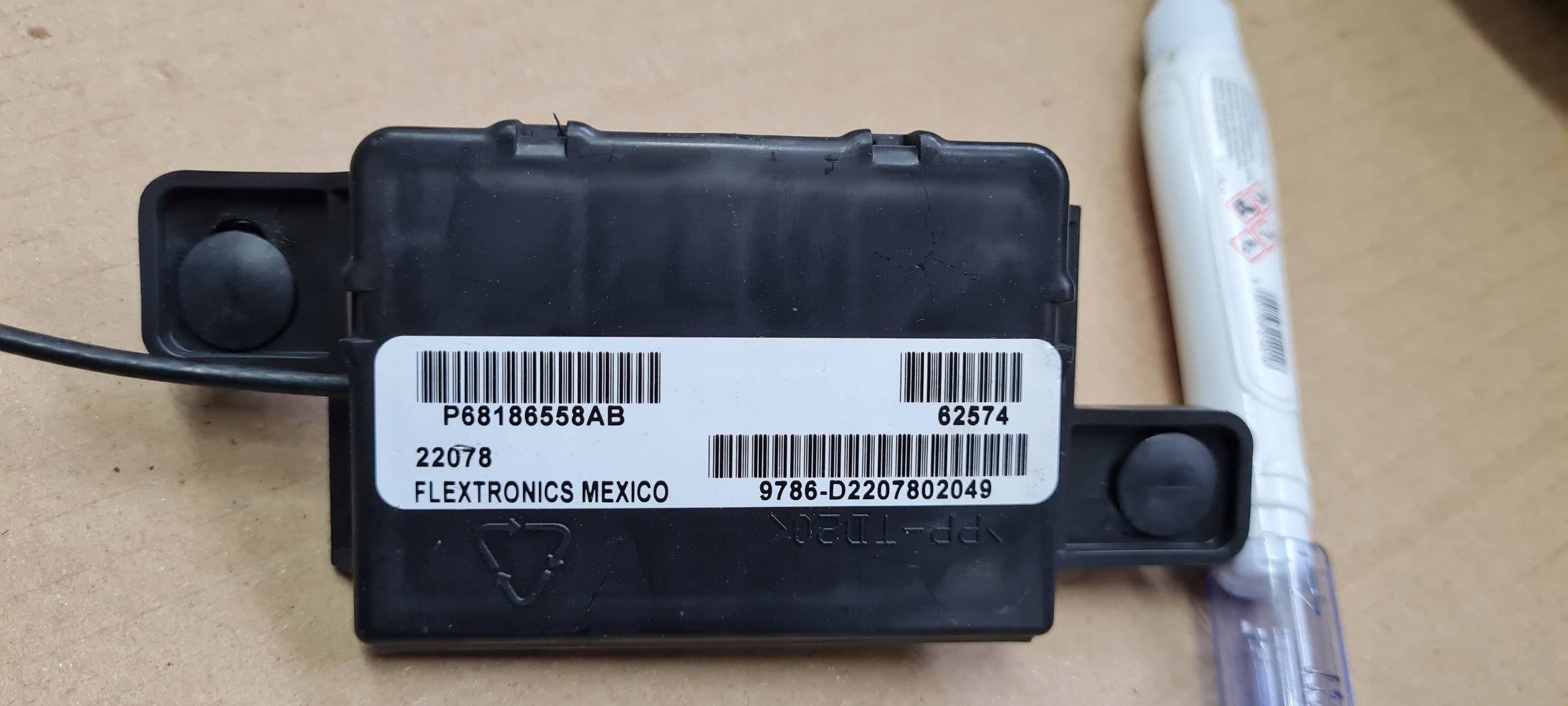 Chrysler Pacifica 2022 module control unit CONTROLE P68592117AA