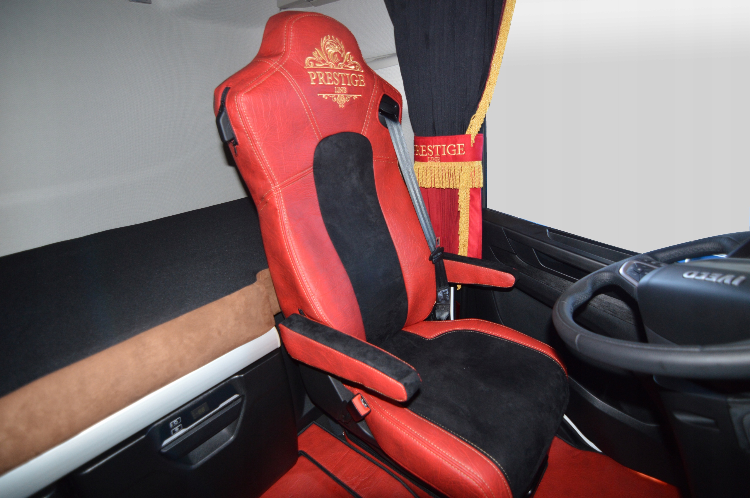 Pokrowce na fotele PRESTIGE LINE IVECO S-WAY Typ pokrowiec