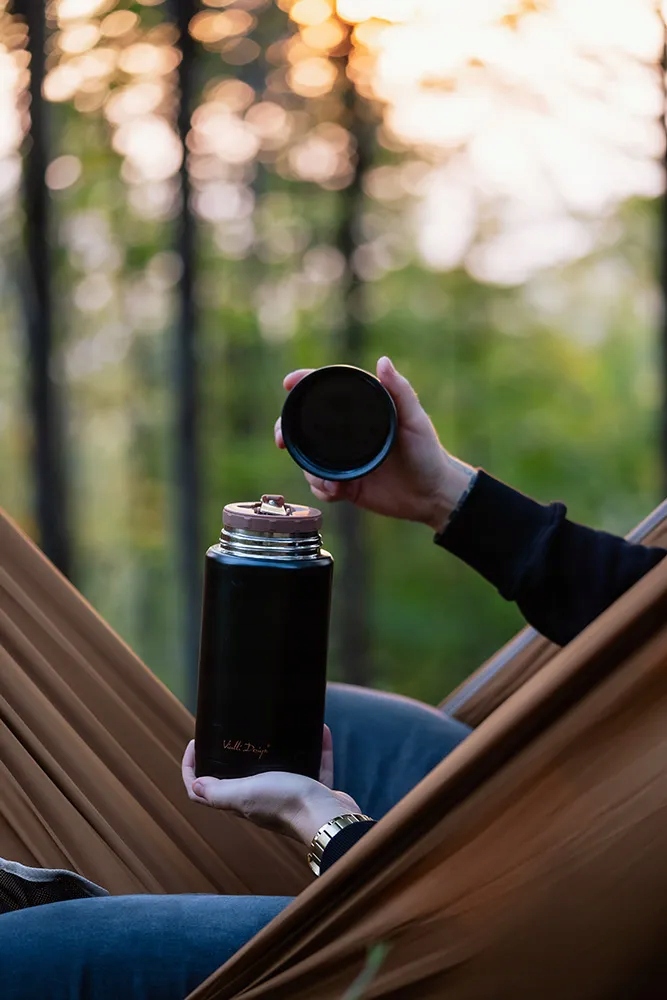 Termos obiadowy Vialli Design 750ml (czarny gold) Model FUORI