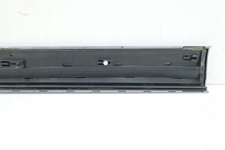 moulding door right front AUDI Q5 SQ5 8R0853960B