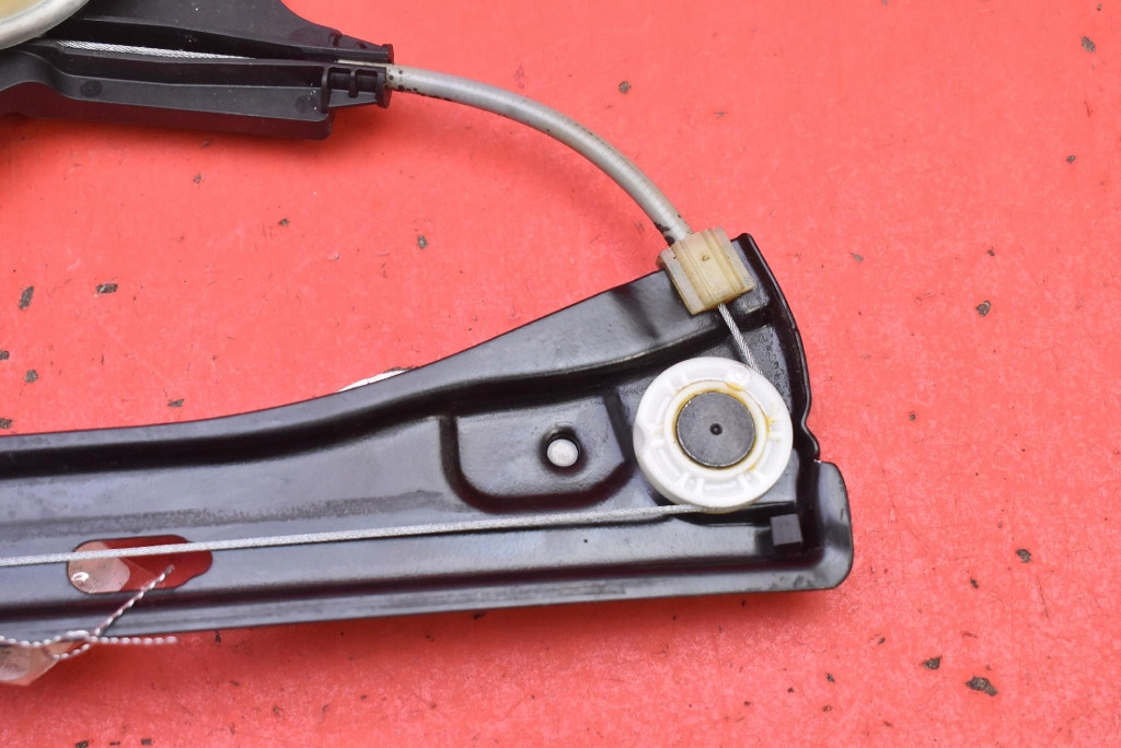 window regulator left rear part EU 3G9839461A VW PASSAT B8 KOMBI 14-20