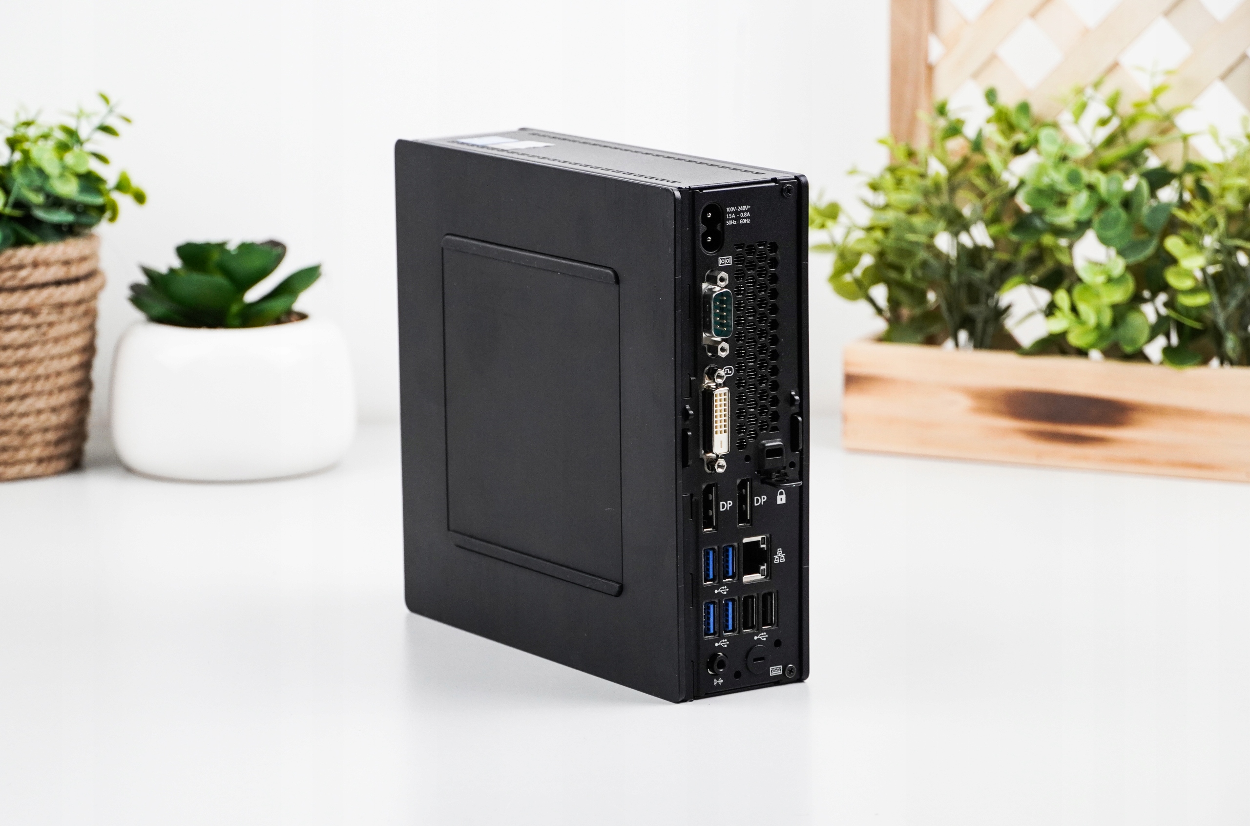 WYDAJNY Mini PC Fujitsu Q957 Tiny 8GB 256GB SSD Win11 RS-232 Seria Intel Pentium