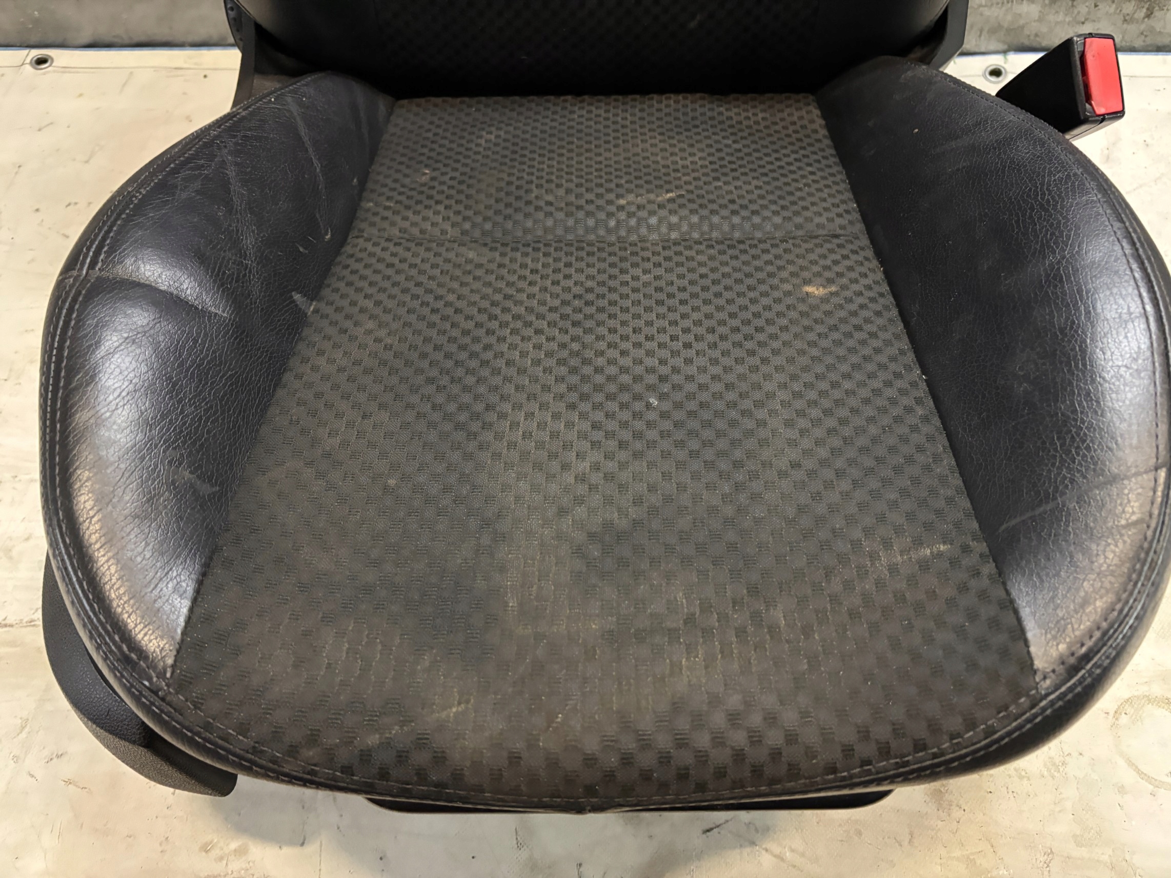 Sitz rechts Halbleder Mazda 3 BK HB