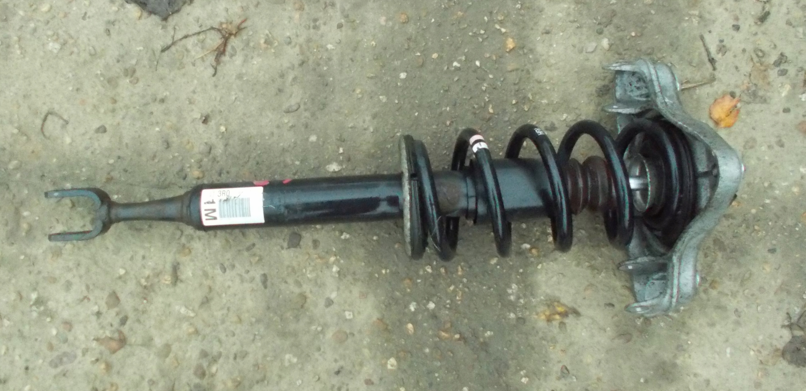SEAT EXEO 2.0 TDI shock absorber left front 3R0413031
