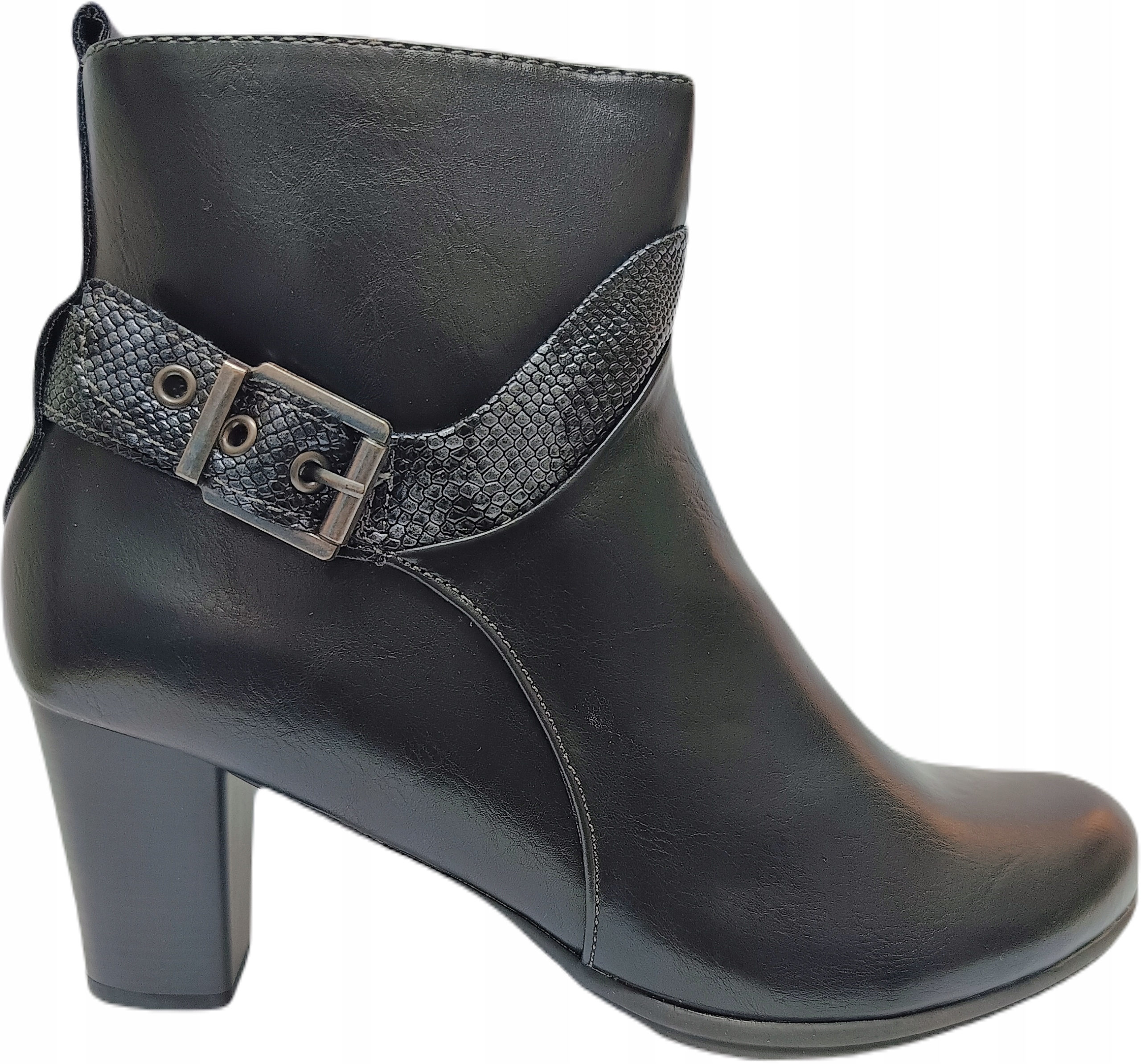 Elegantní kotníkové boty sloupek Urban Projekt AM16023 černý r40