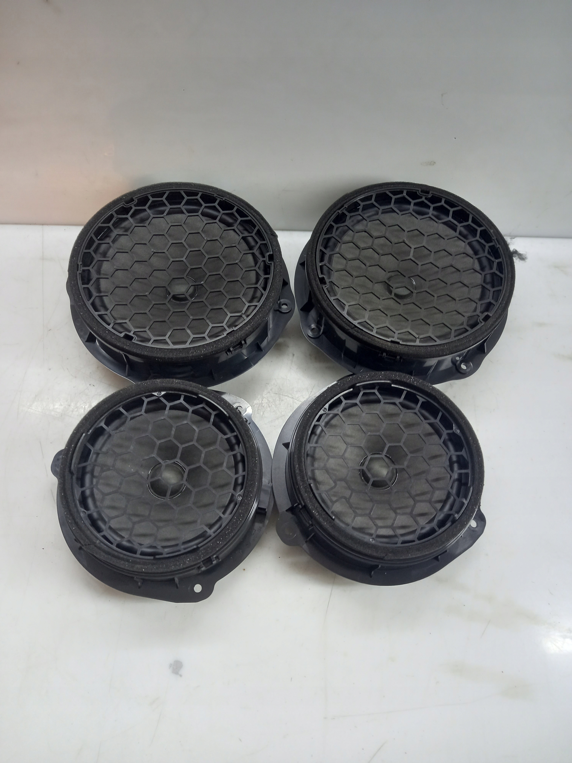 GŁOŚNIKI DRZWI AUDI A3 8V 8V0035415 KOMPLET