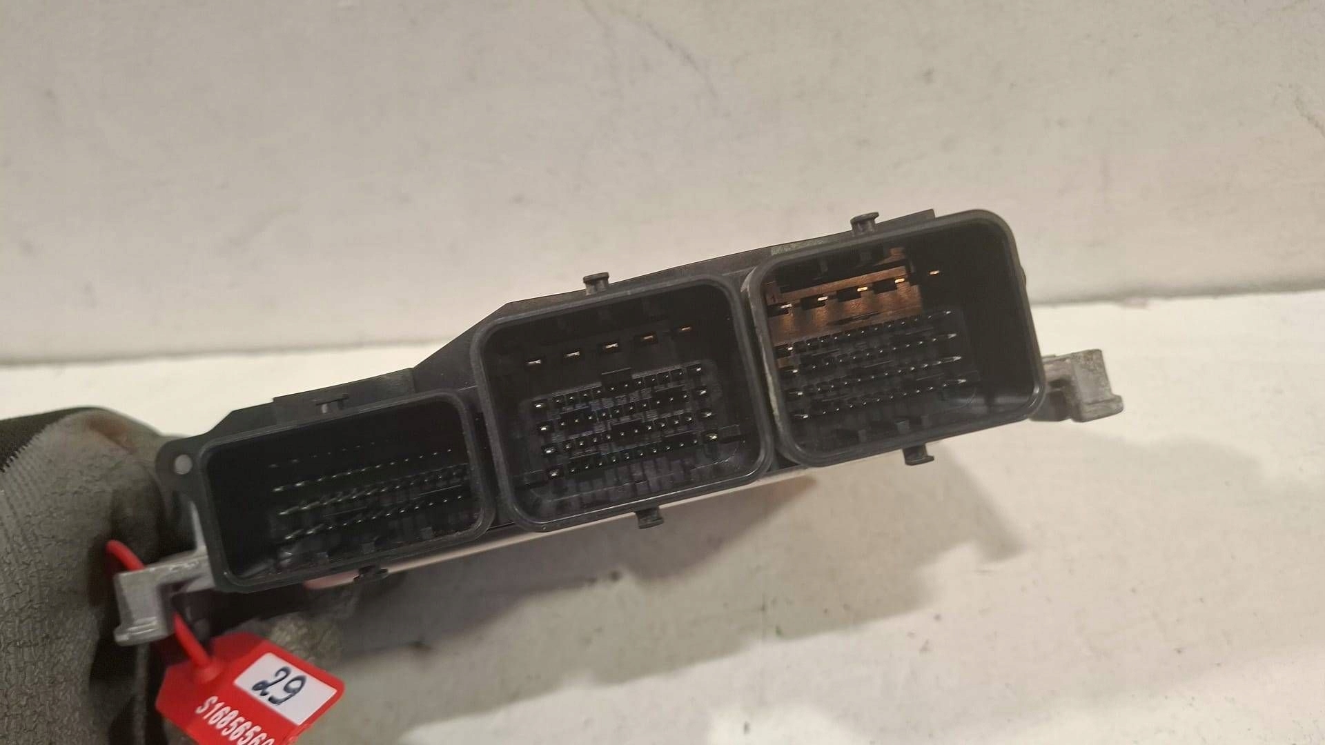 control unit of the engine computer 0281030545 Citroen Peugeot 1.4 HDI