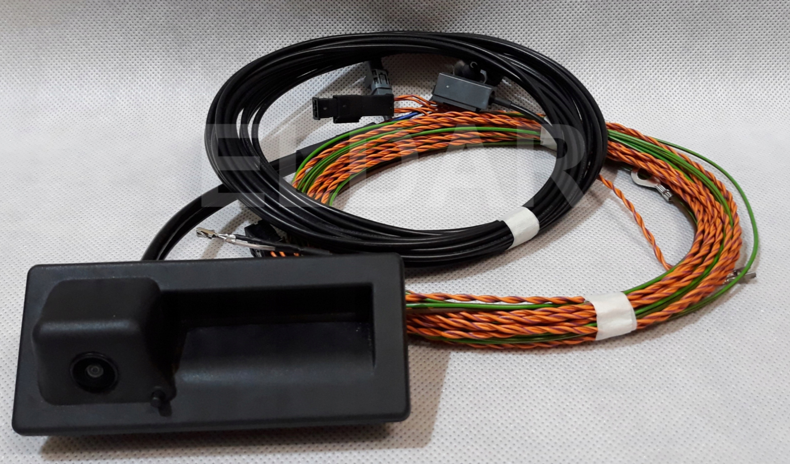 AUDI Q3 F3 kamera cofania montaż