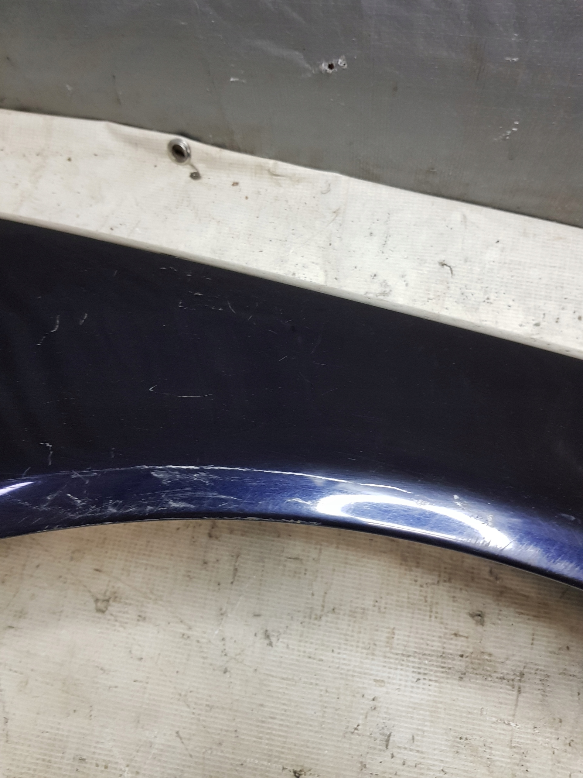 fender AUDI A8 D2 left front K: LY5K