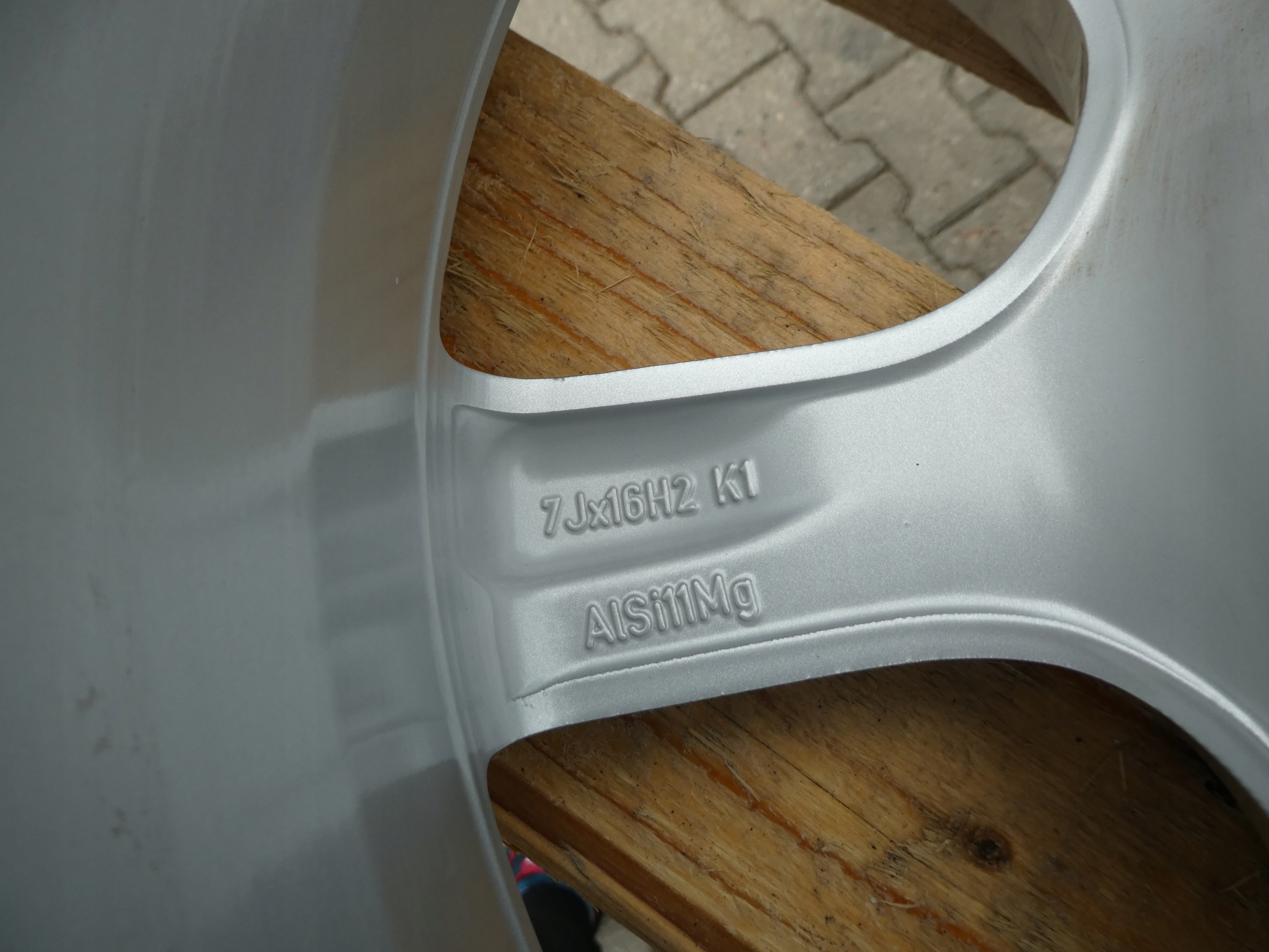 4X discs aluminium disc 124R-000022 VW 5X112