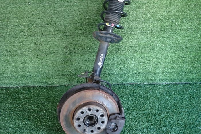 VW SEAT SKODA swing right front amor