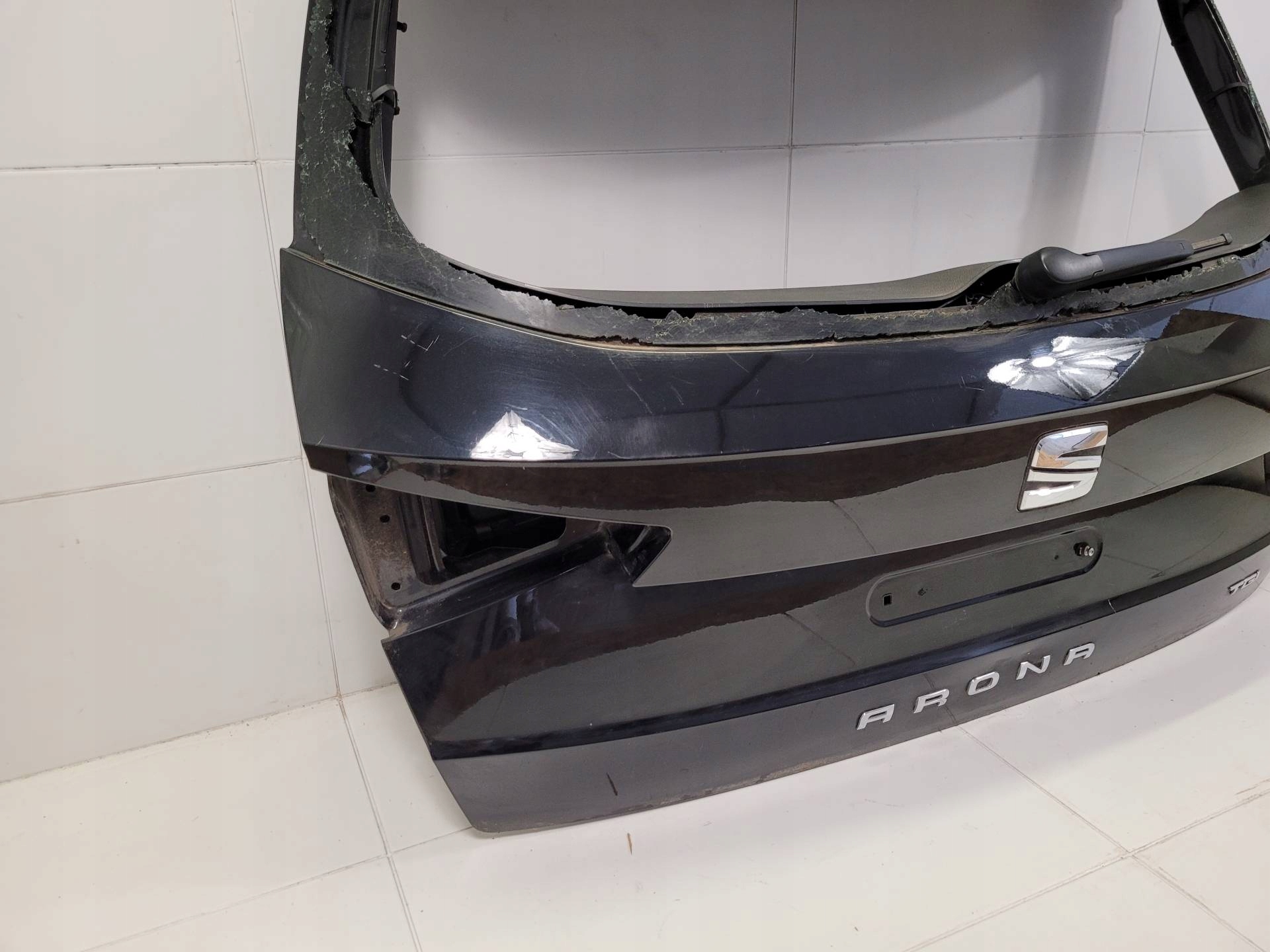 rear trunk door boot SEAT Arona 2020