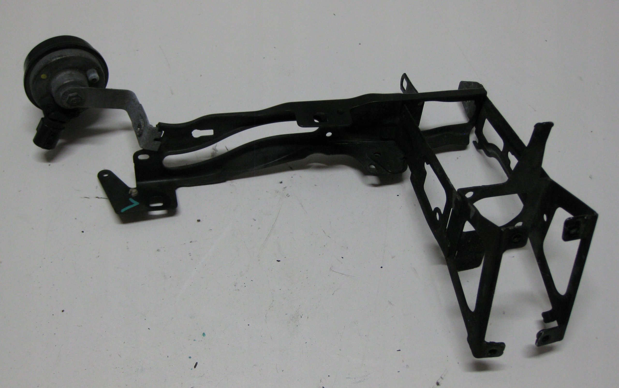 BMW F31 2.0D 14R pillar console OKULAR left front 170238