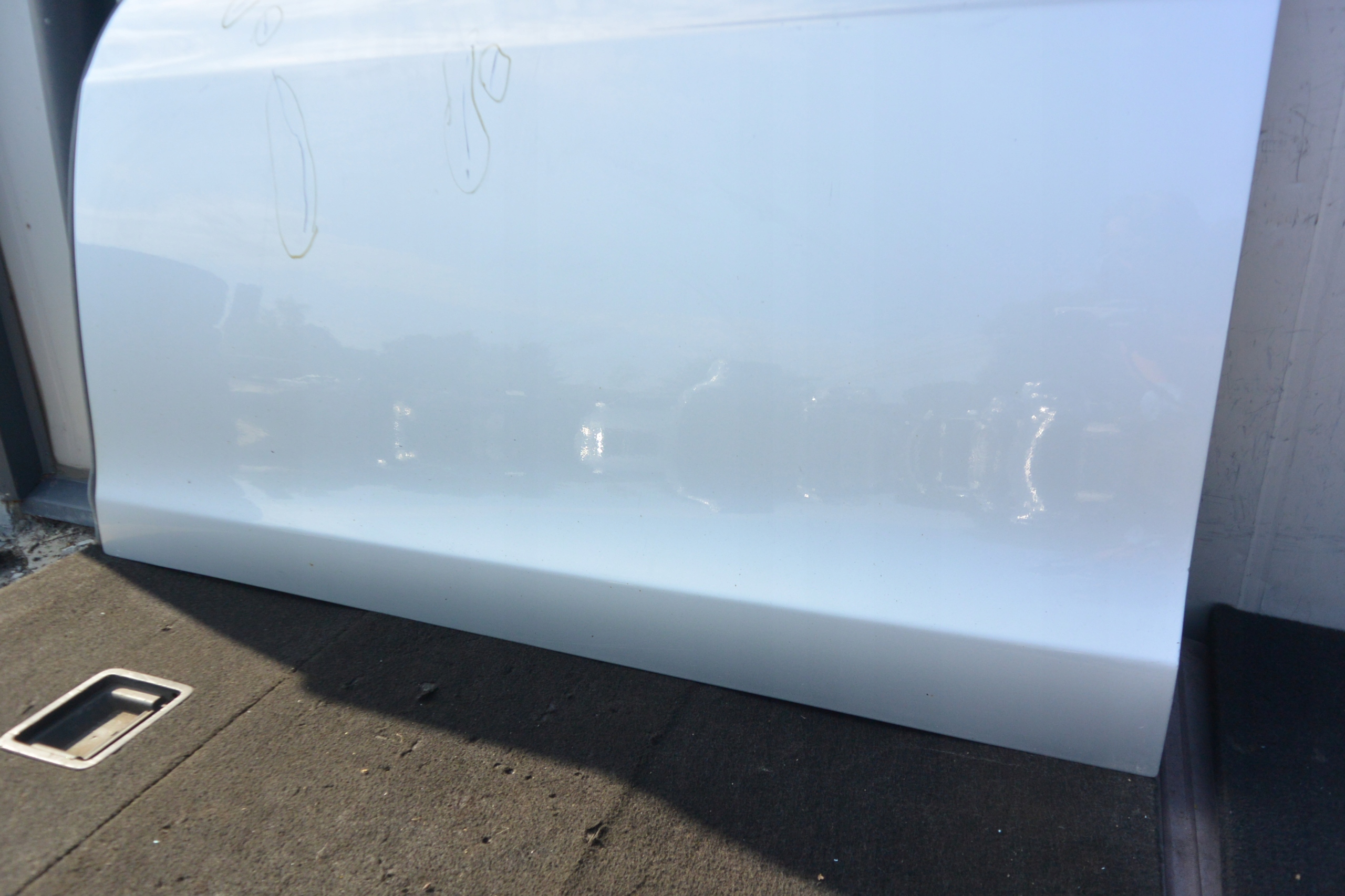 door left front TESLA MODEL S 12-16 silver original