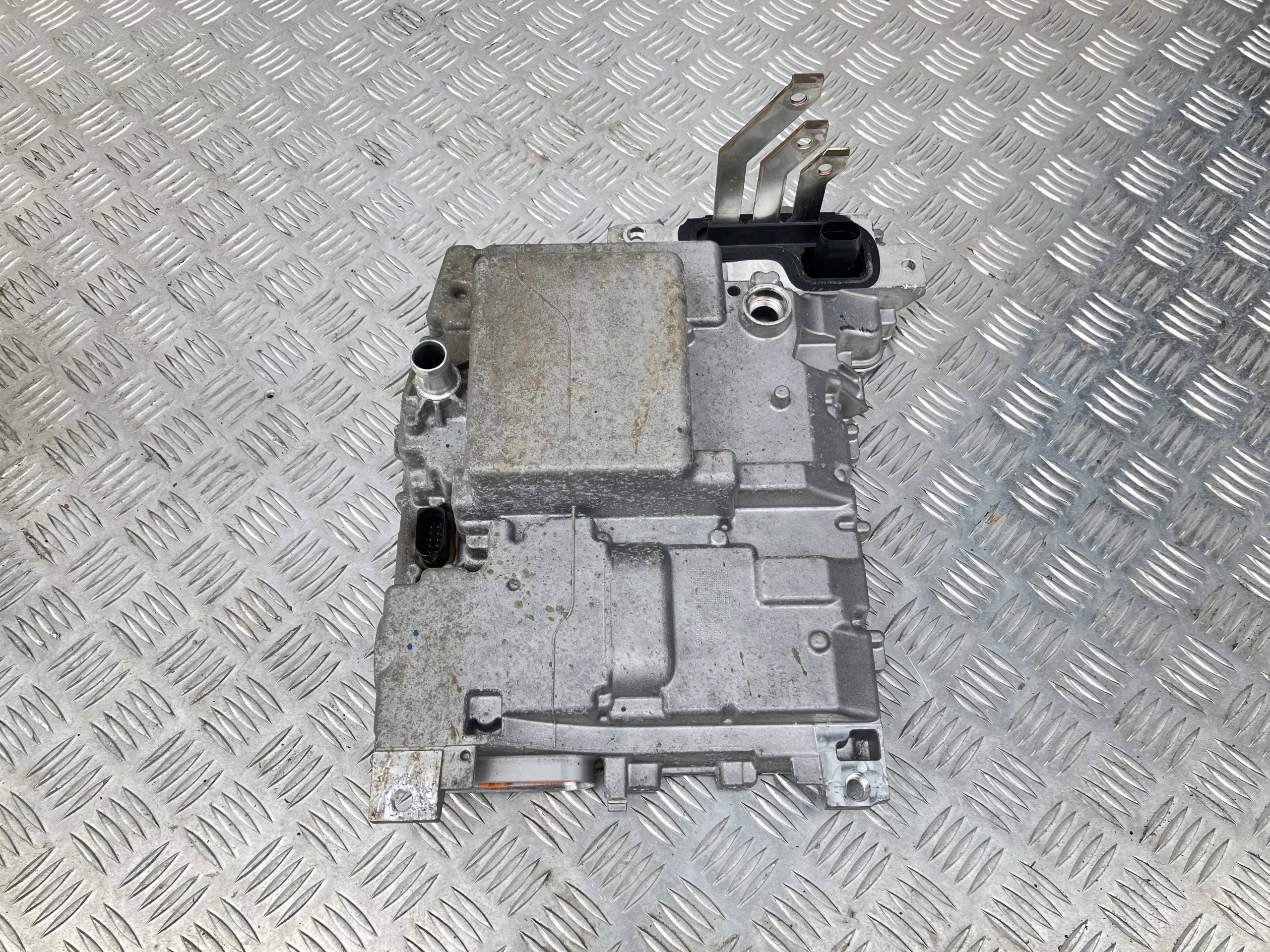 PRZETWORNIK NAPIĘCIA FALOWNIK VW ID.3 ID 3