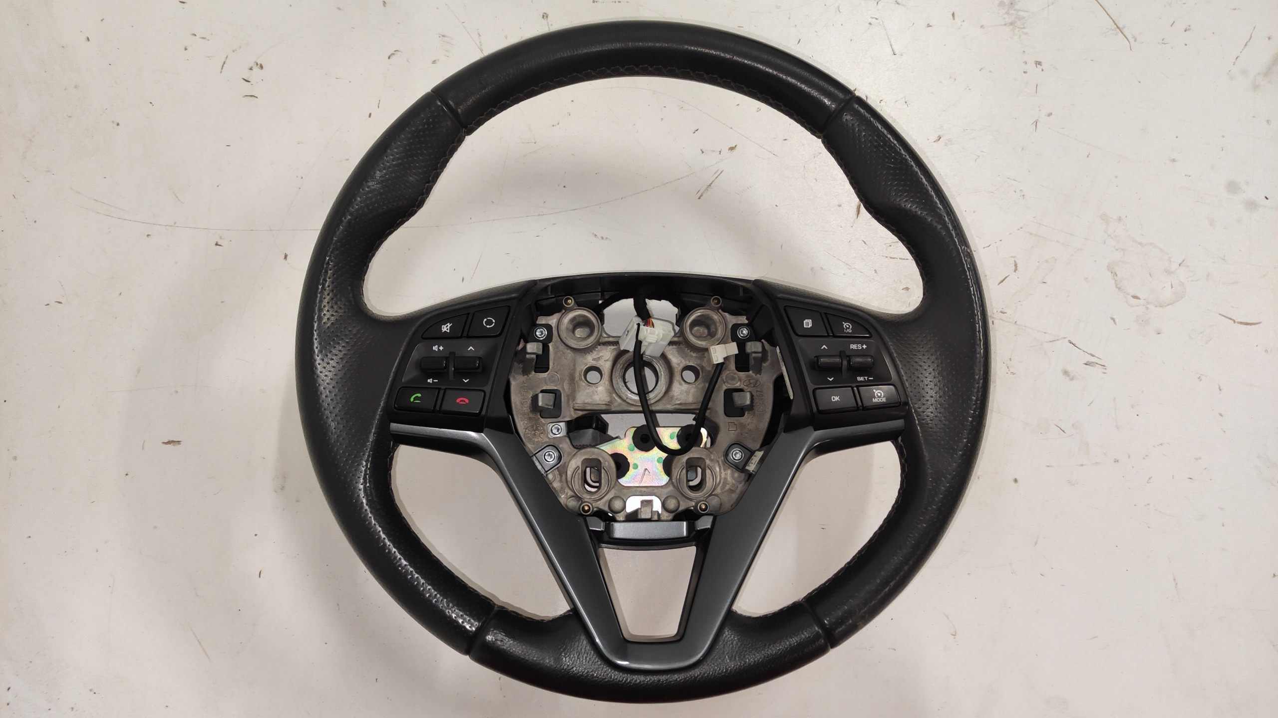 HYUNDAI TUCSON II LENKRAD LEDER TEMPOMAT