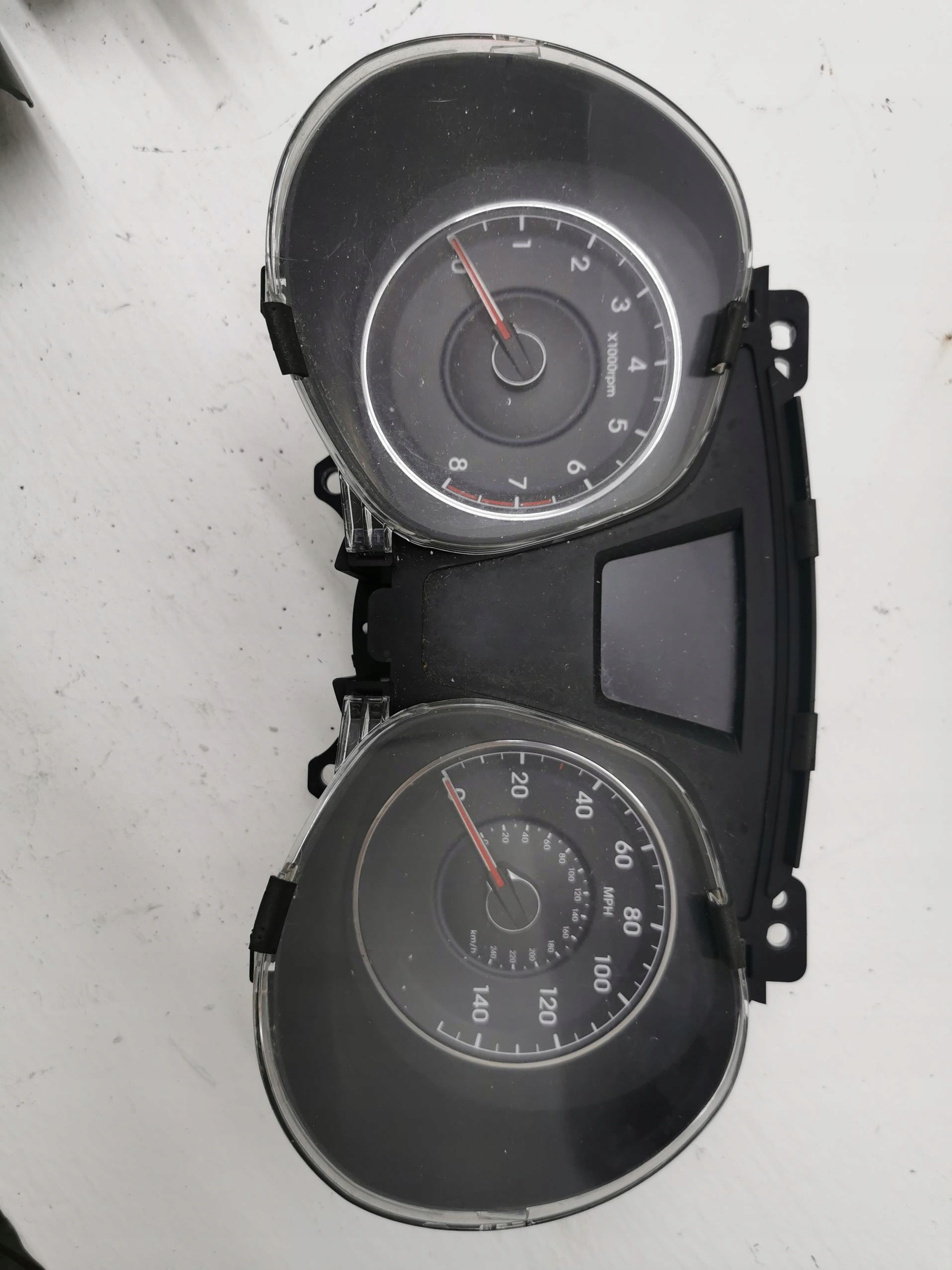 dials dials HYUNDAI IX20 1.4 MPI 94001-1K030 UK