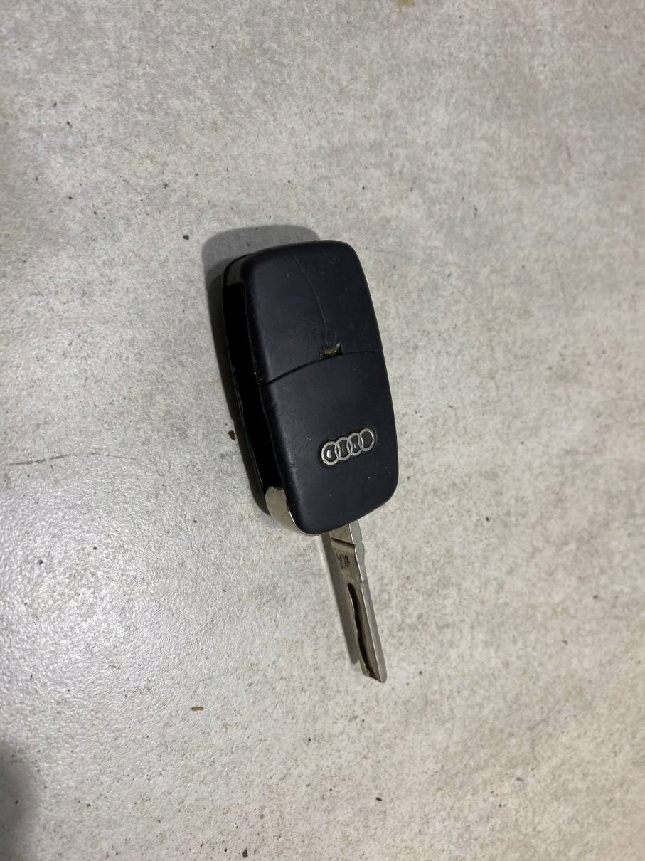 ignition key AUDI A4 B6 1.9 TDI 4B0905851C