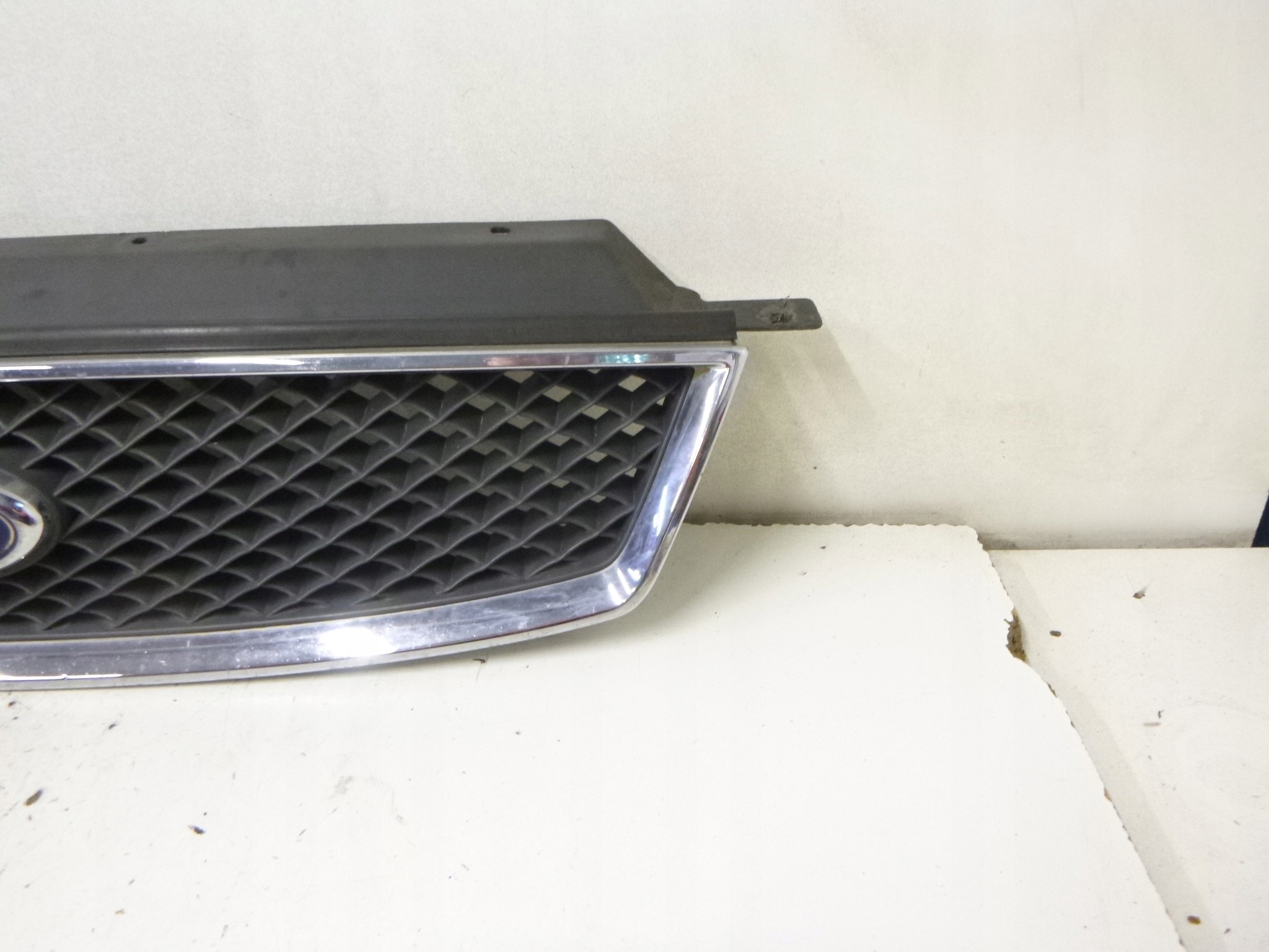 grill grille Ford C MAX 2006r. 3M51-R8200