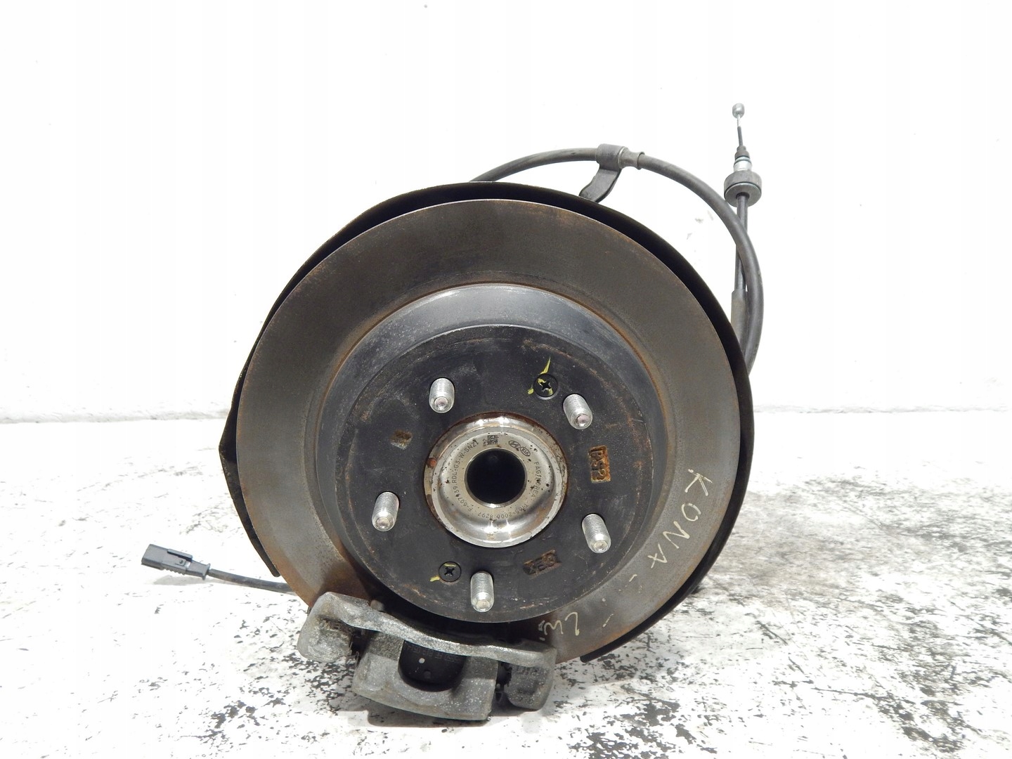 СТУПИЦА ЛЕВА HYUNDAI KONAwd 17-23