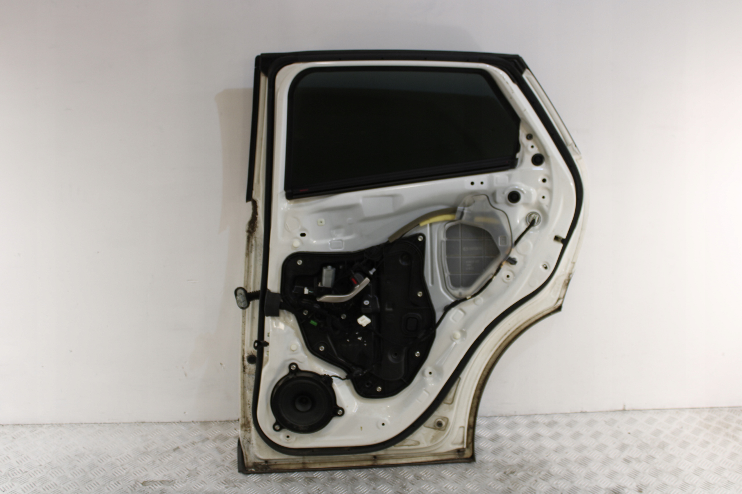 door right rear part right rear. complete MAZDA CX3 CX-3 LIFT